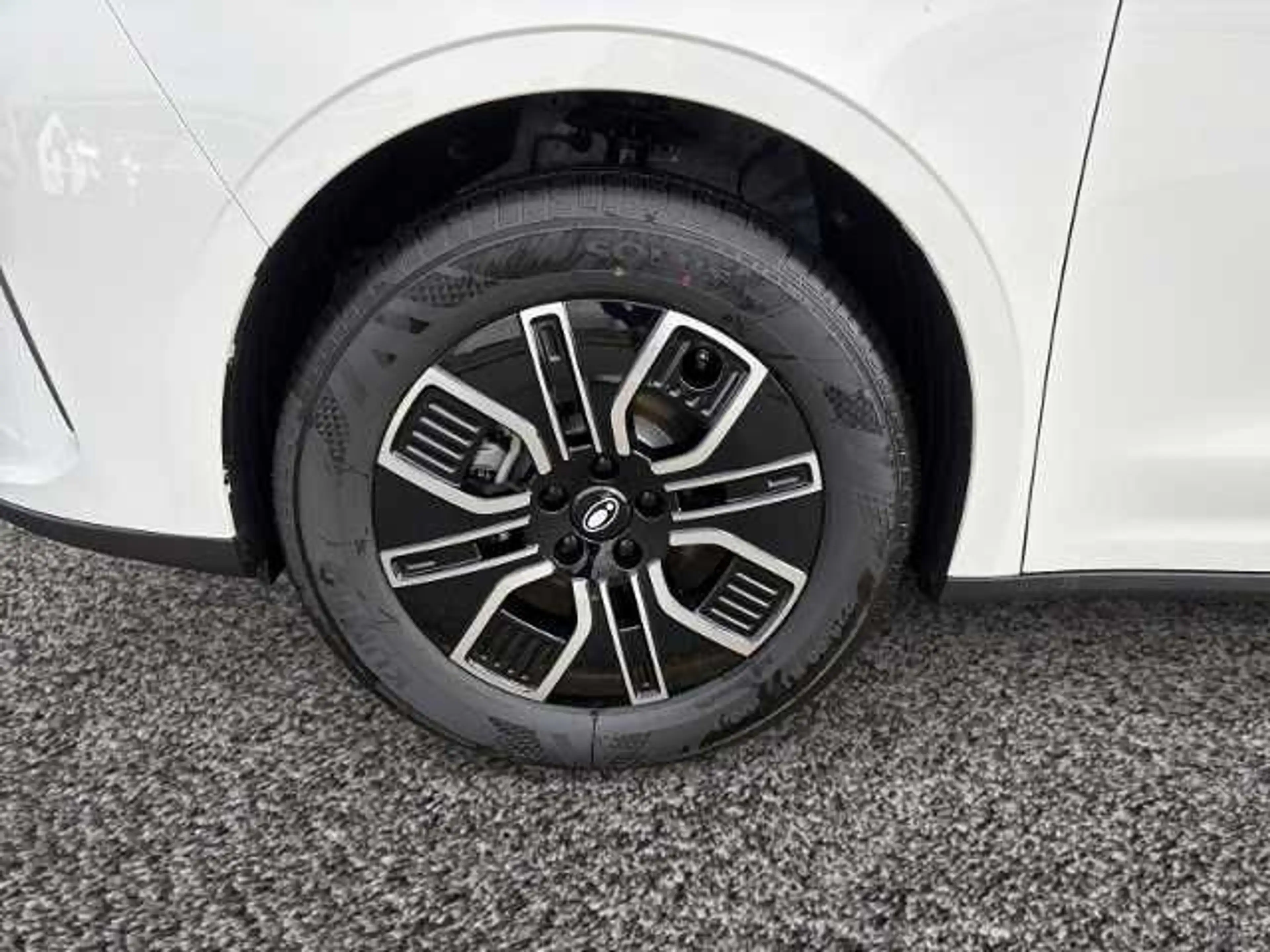GWM Others ORA 5 SUV Premium 1.5 Turbo — photo 9