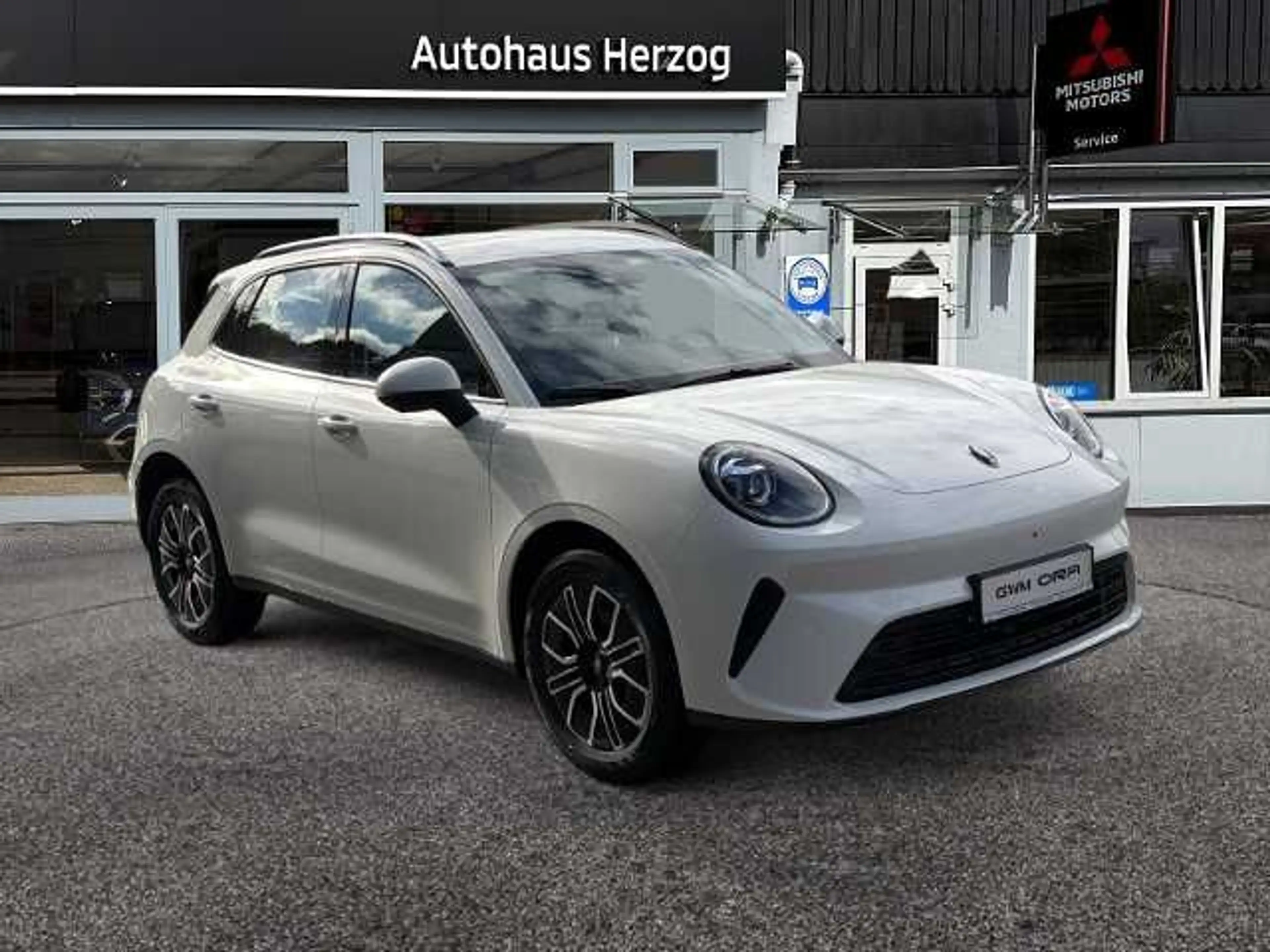GWM Others ORA 5 SUV Premium 1.5 Turbo — photo 2