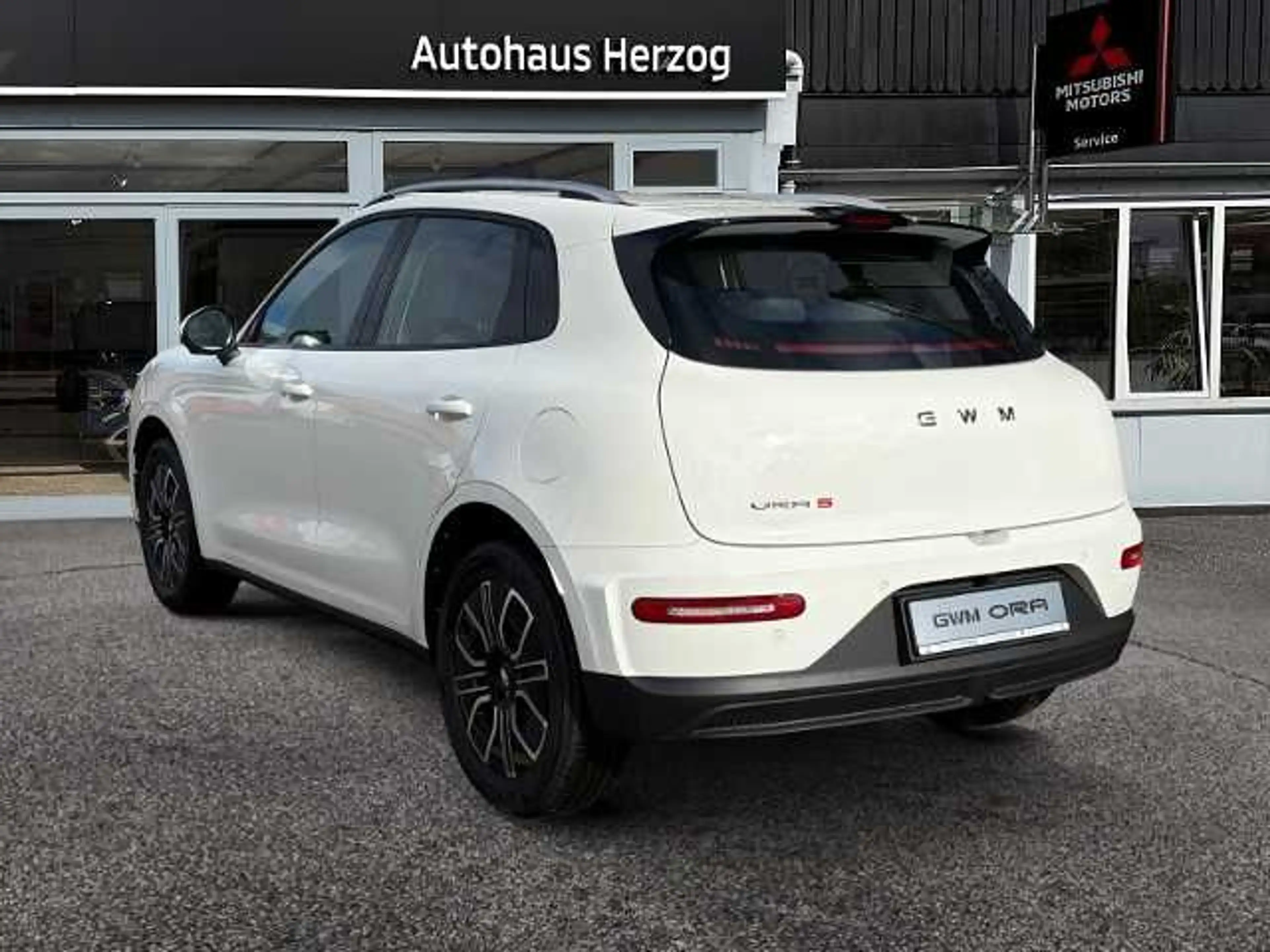 GWM Others ORA 5 SUV Premium 1.5 Turbo — photo 4