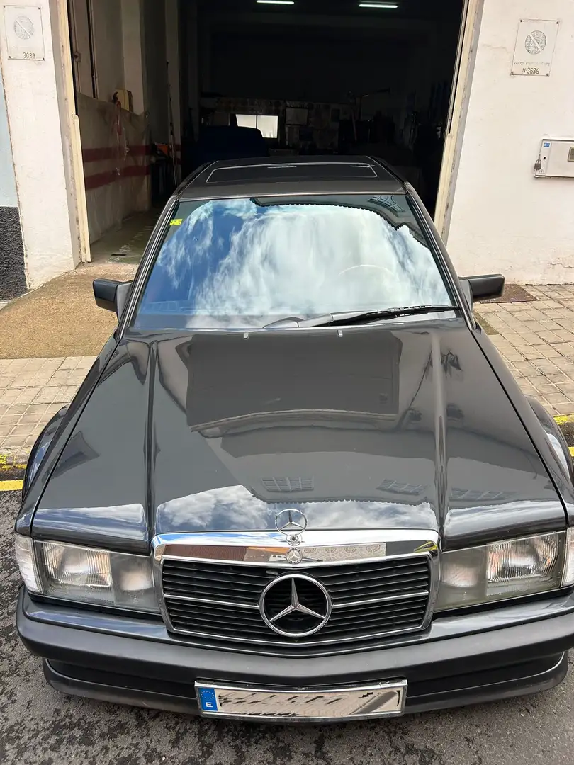 Mercedes-Benz 190 190E 2.5-16 Negro - 1