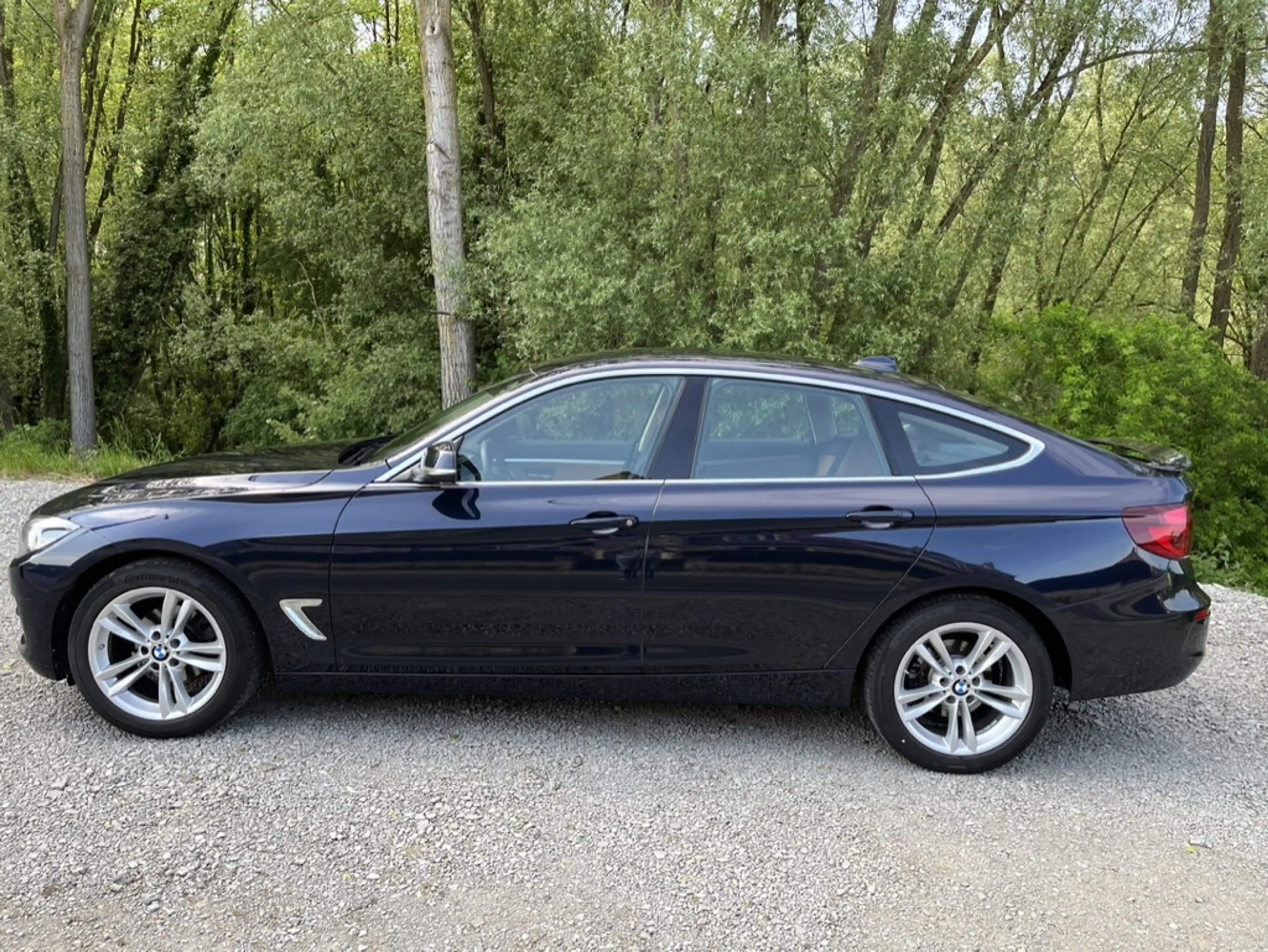 BMW 318 D GT 136PK 2020 slechts 62.189 KM aan 19.990 € + btw — photo 3