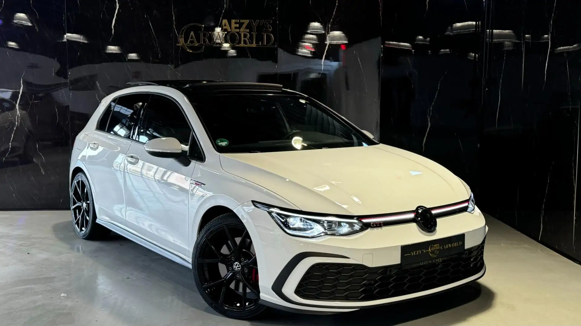 Volkswagen Golf GTI 2.0 TSI | PANO| ACC | CAM| SFEER Wit - 2