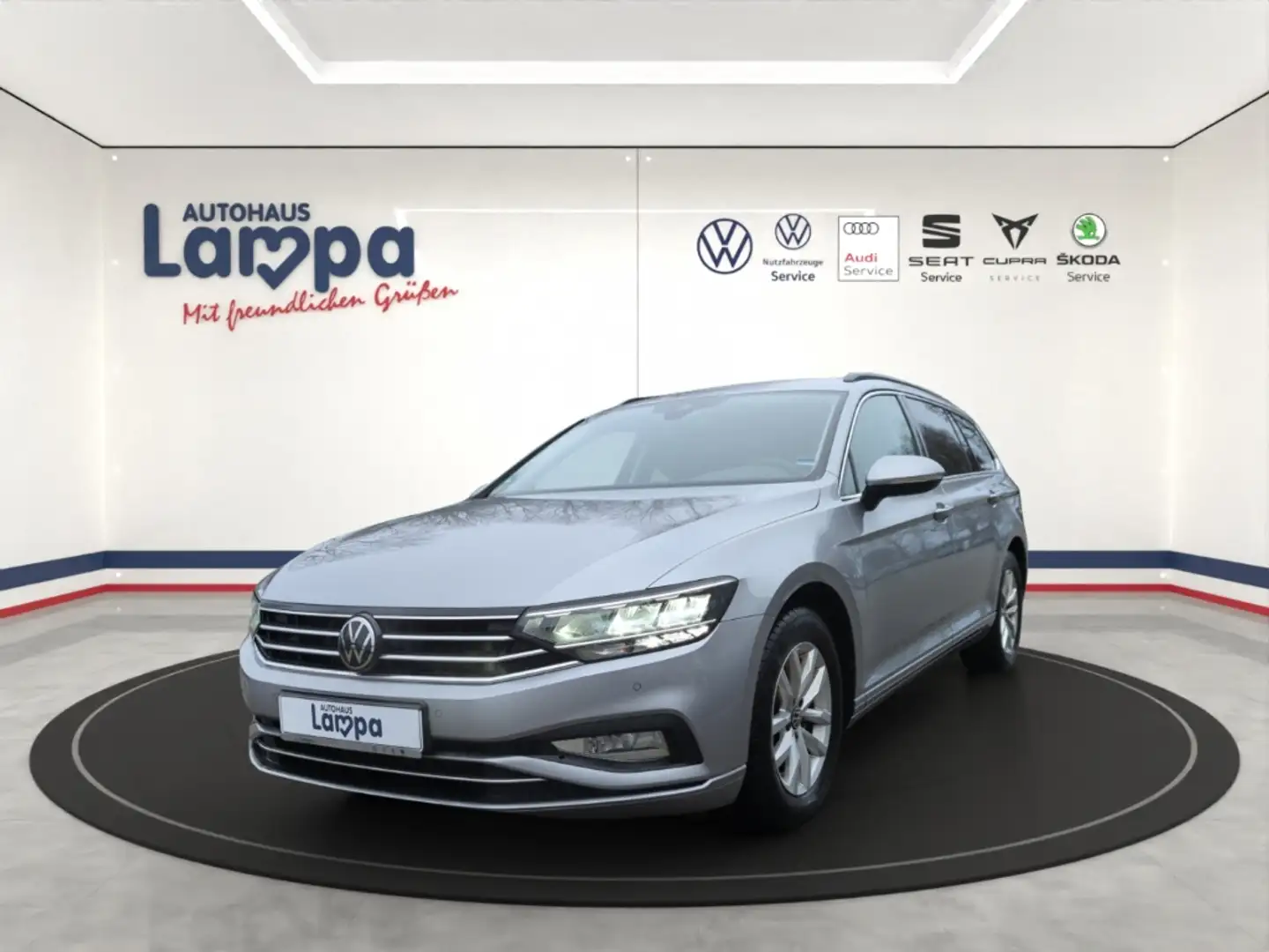 Volkswagen Passat Variant Business 2.0 TDI DSG AHK,NAV,PDC,ACC,LED Silber - 1