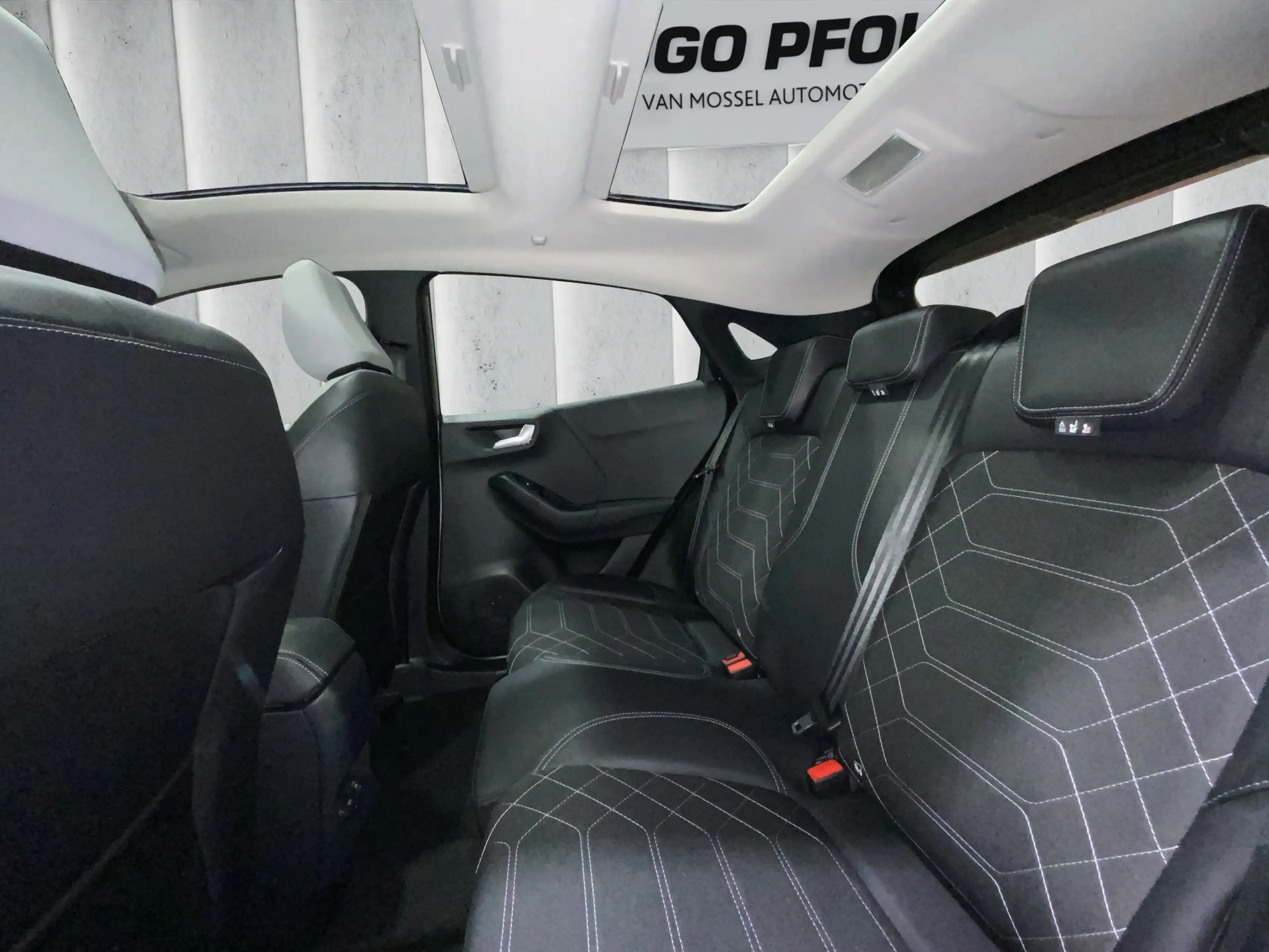 Ford Puma Gen-E Premium 46.8 kWh Sports Utility Vehicle. 124 kW. 5 — photo 11