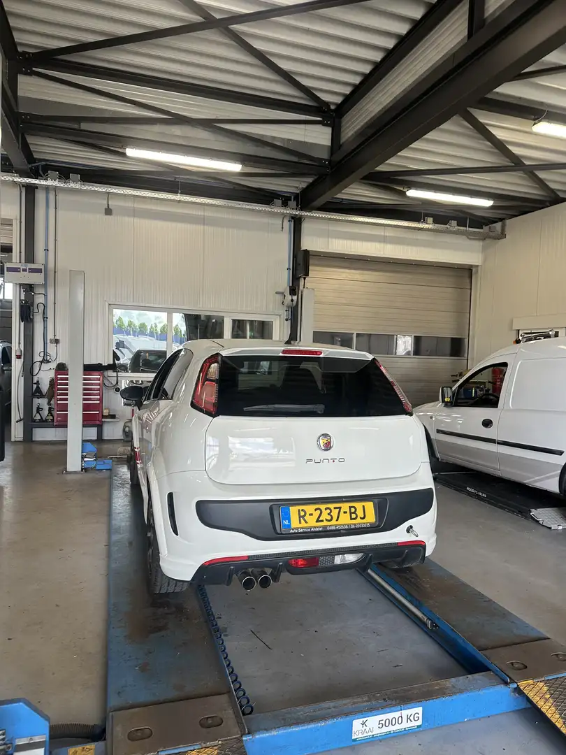 Fiat Punto 1.4 multiair Abarth Bianco - 2