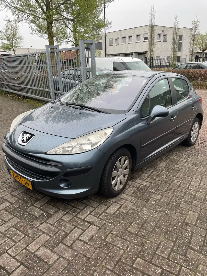 Peugeot 207 - 2