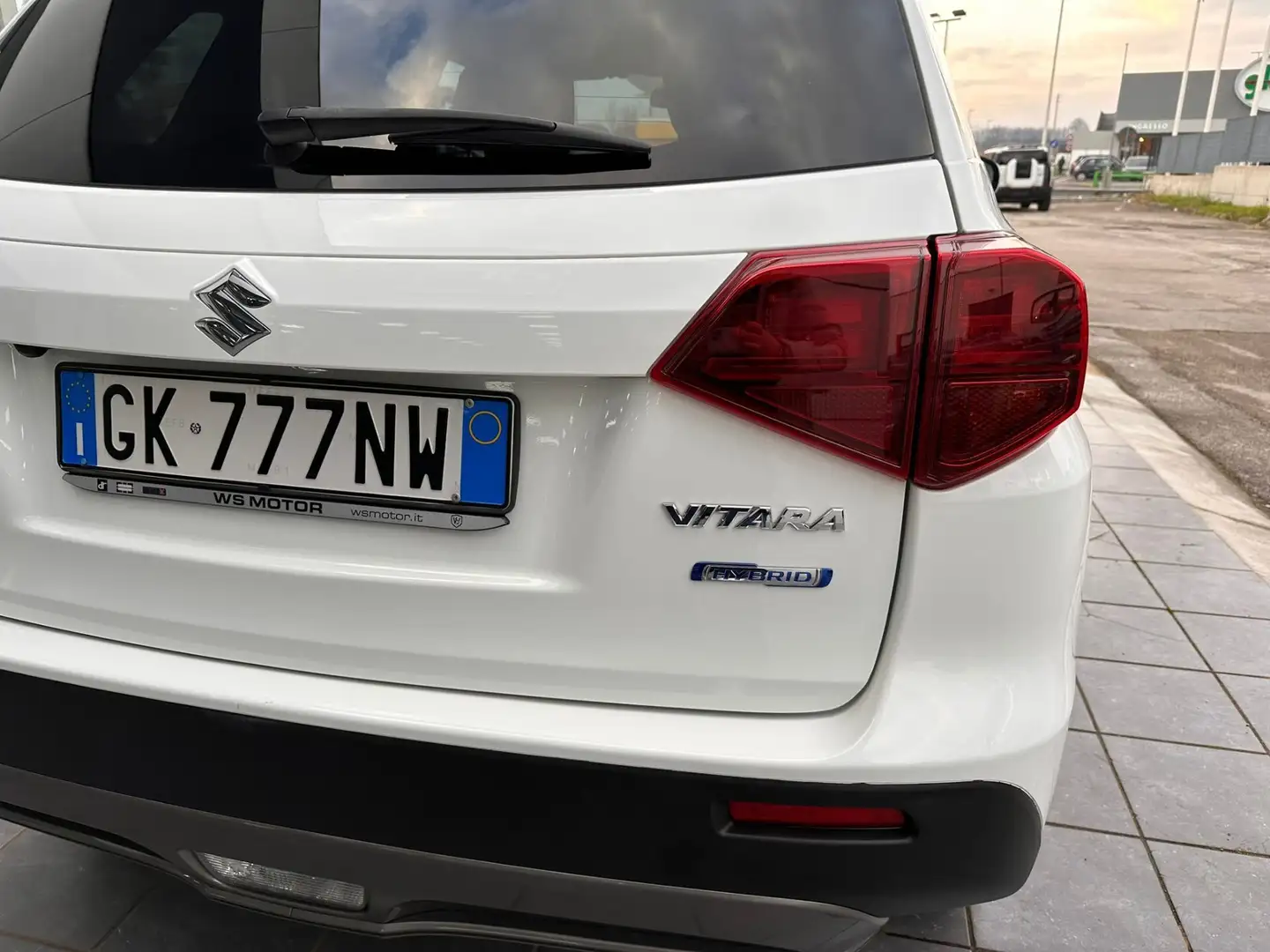 Suzuki Vitara Vitara 1.4 Hybrid Top Weiß - 2