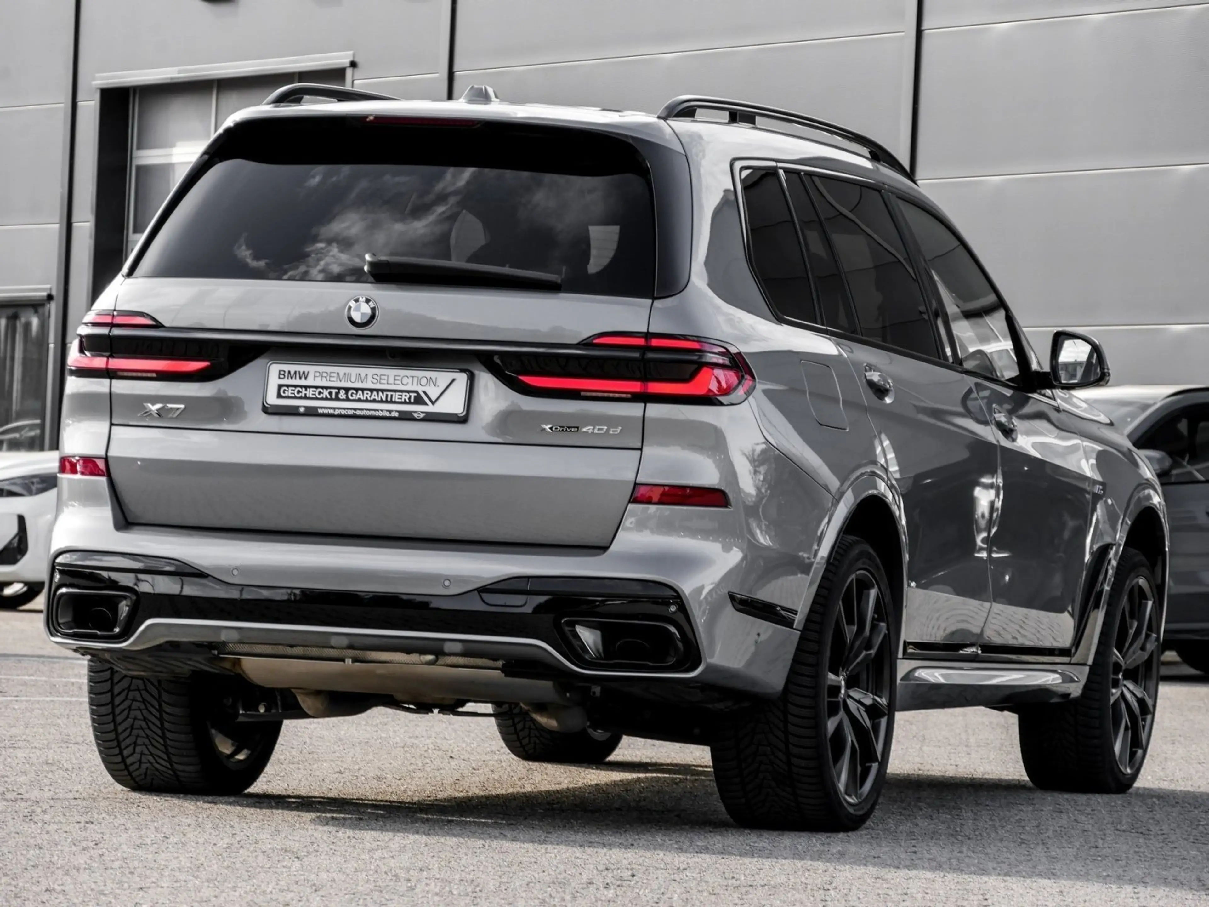 BMW X7 xDrive40d M Sport HUD PANO ACC AHK RFK NAVI — photo 2