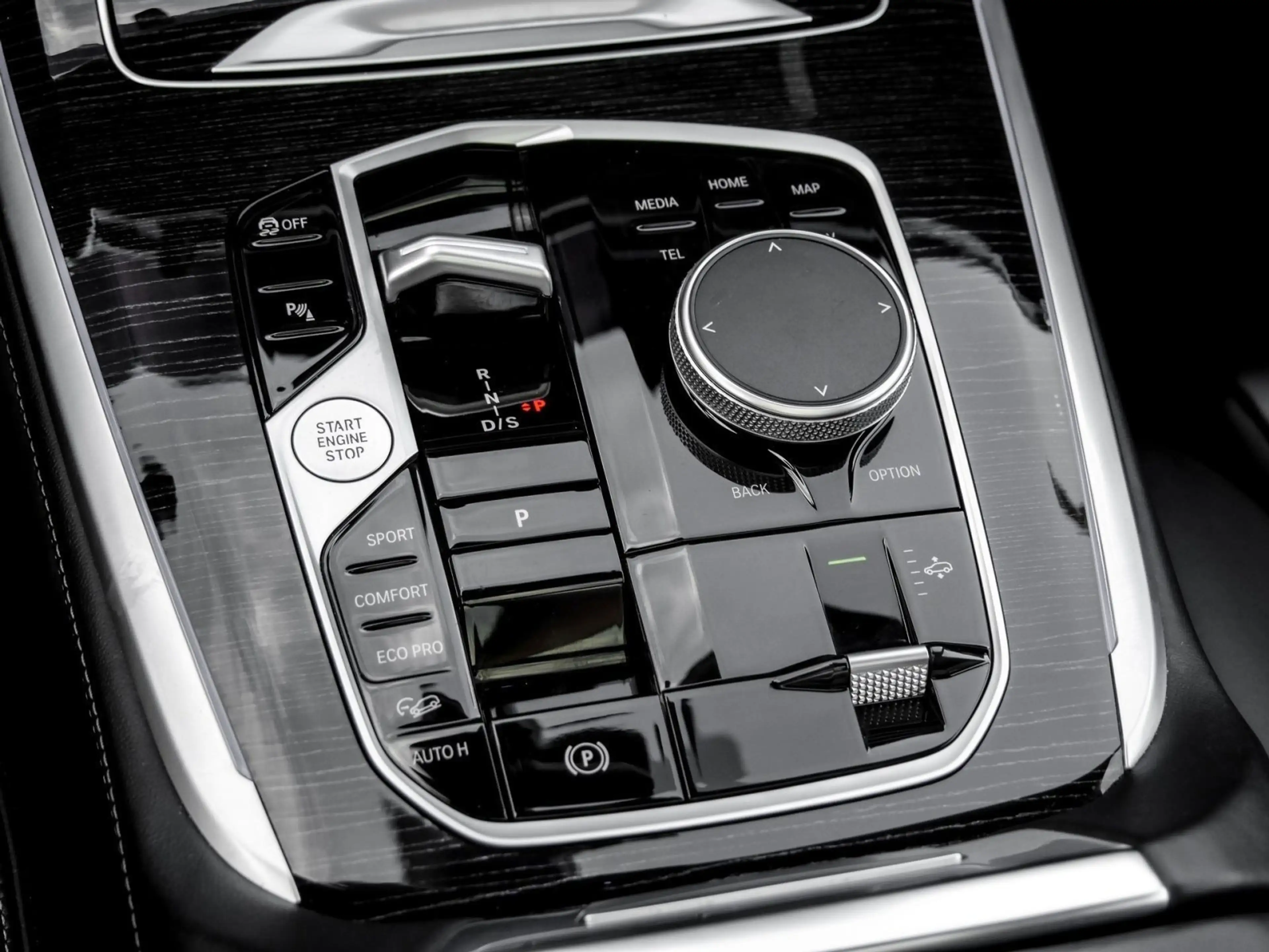 BMW X7 xDrive40d M Sport HUD PANO ACC AHK RFK NAVI — photo 13