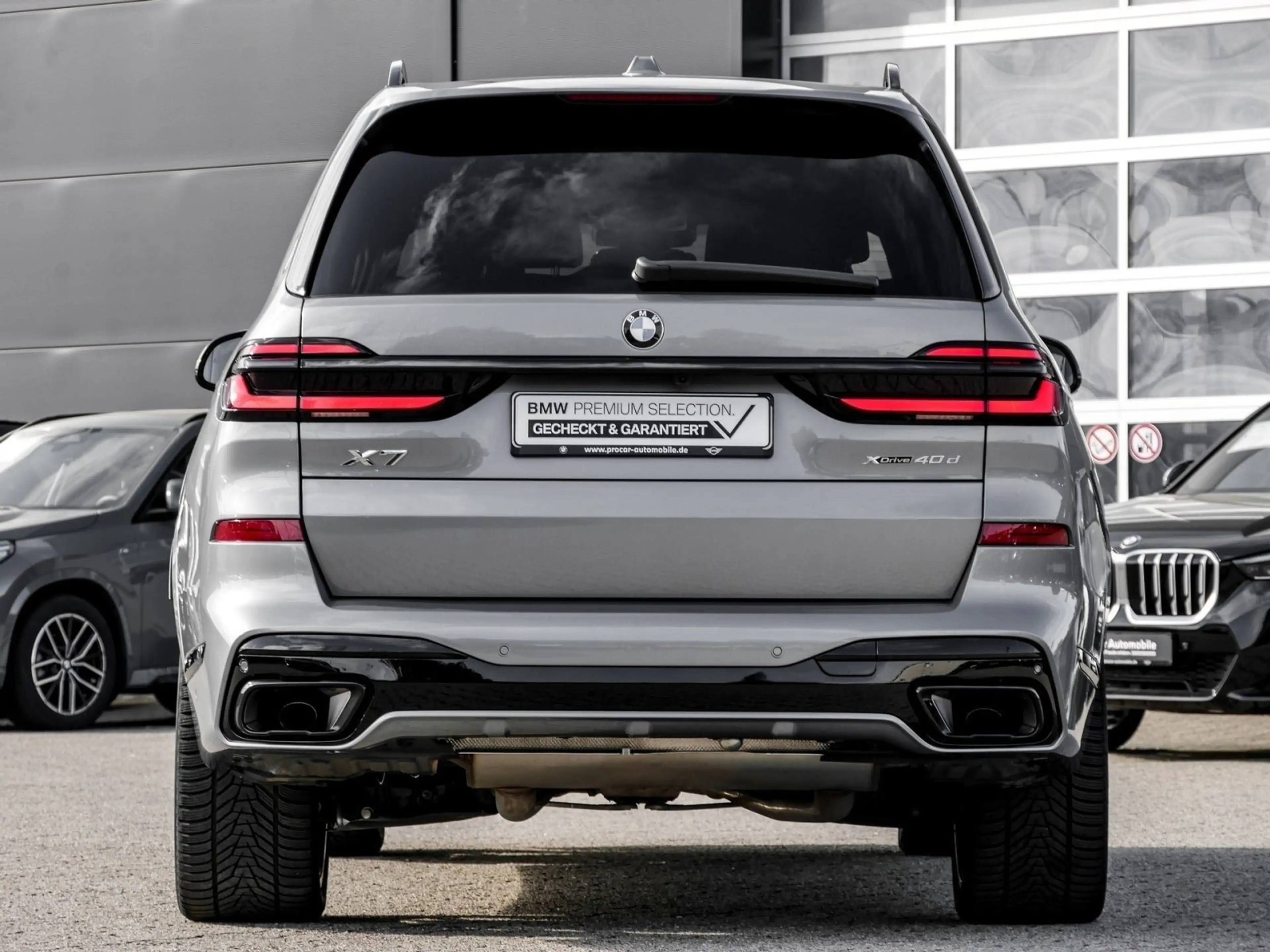 BMW X7 xDrive40d M Sport HUD PANO ACC AHK RFK NAVI — photo 4
