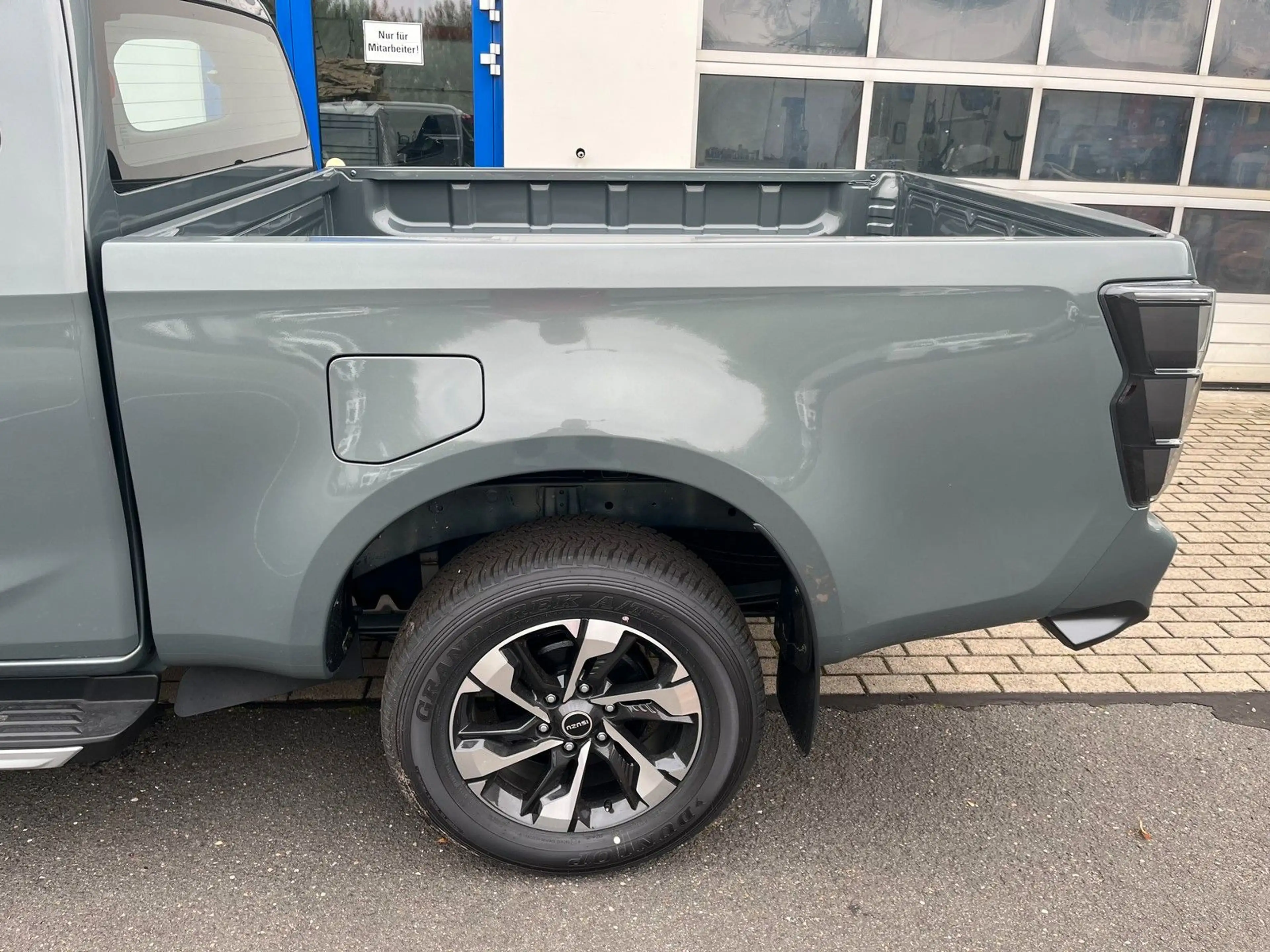 Isuzu D-Max 2,2l Double Cab LSE AT +SOFORT+ — photo 7