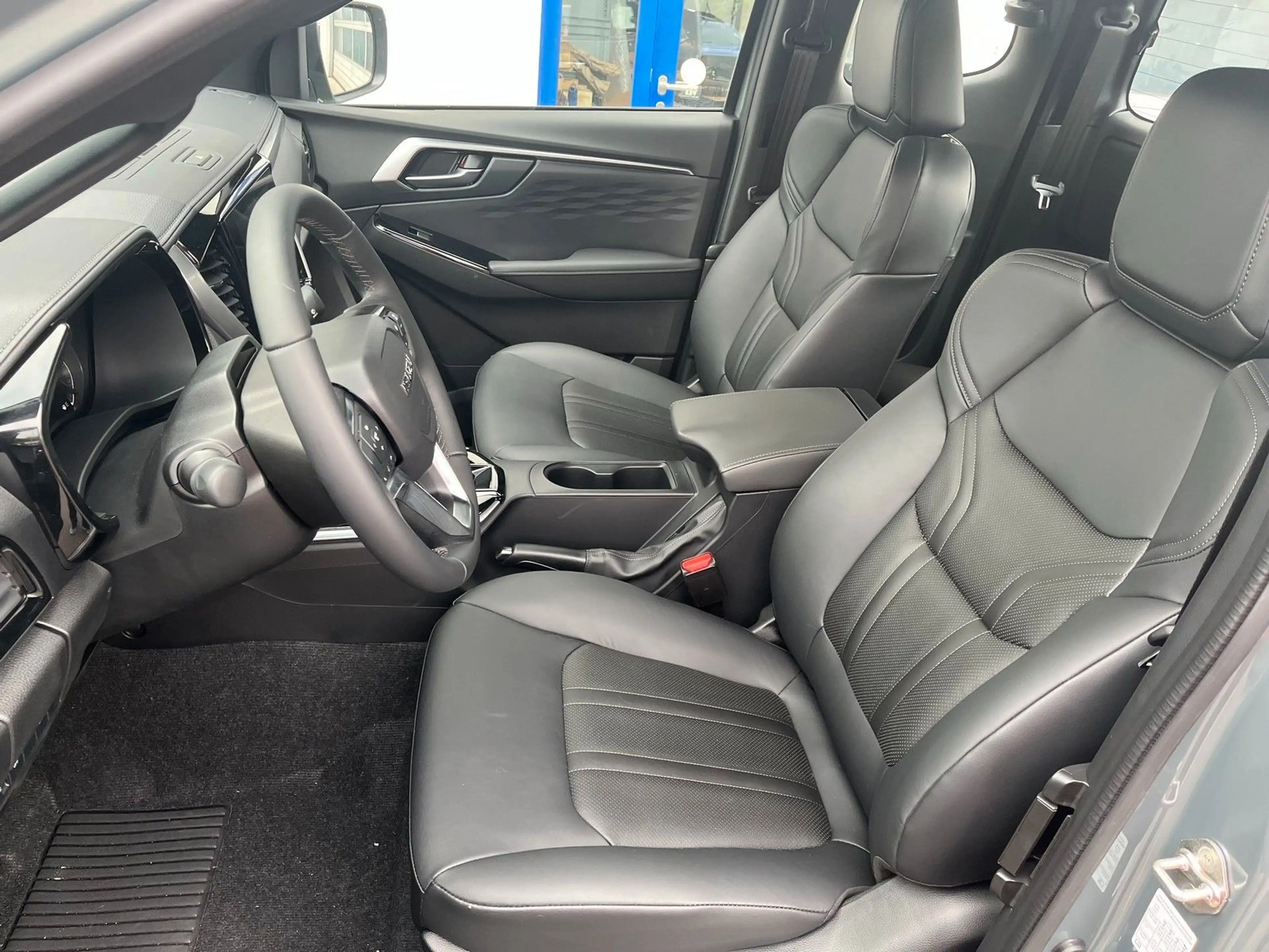 Isuzu D-Max 2,2l Double Cab LSE AT +SOFORT+ — photo 8