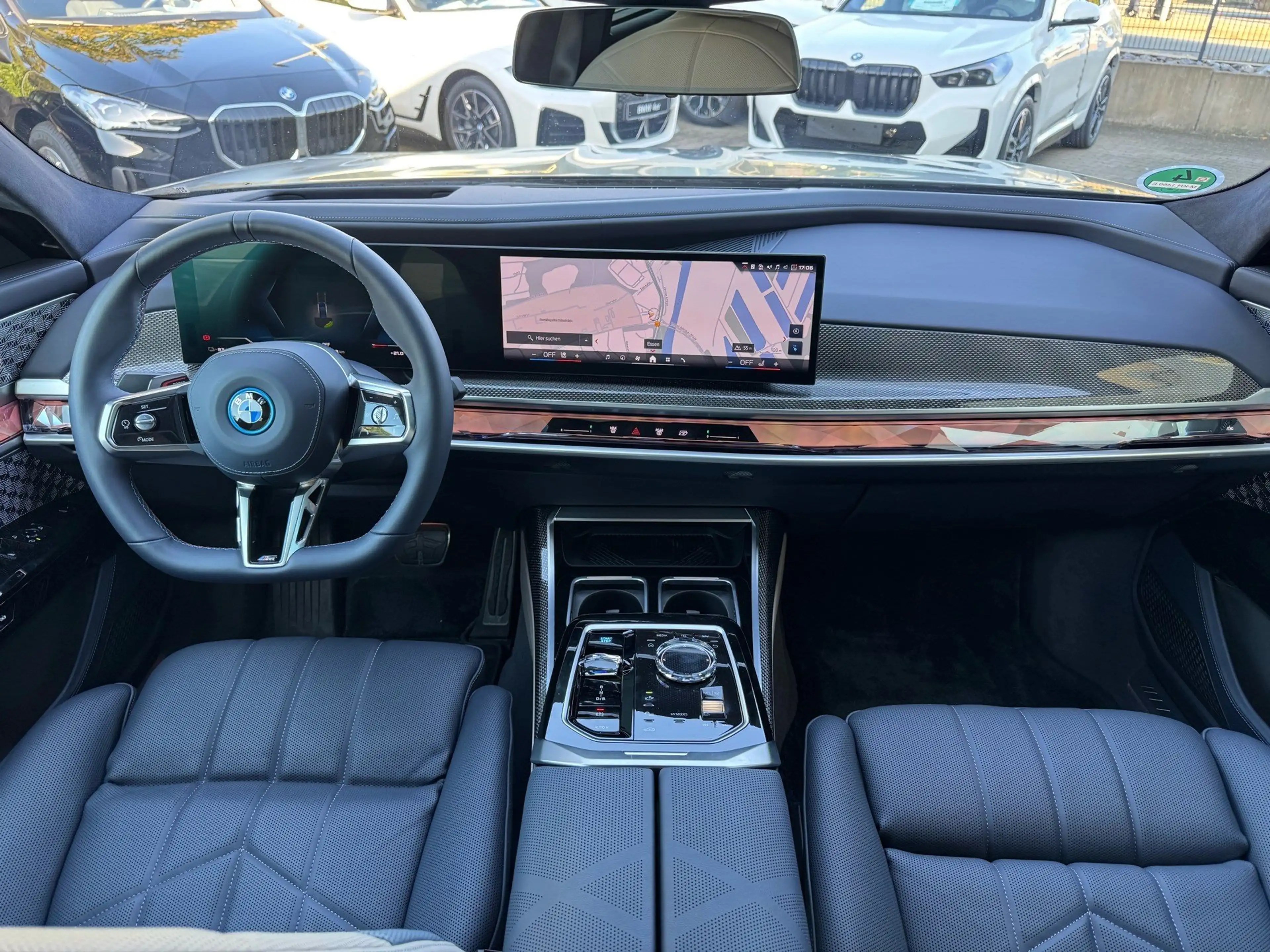 BMW i7 M70 xDrive Limo M Sport Pro || exct.Loung.Seat — photo 3