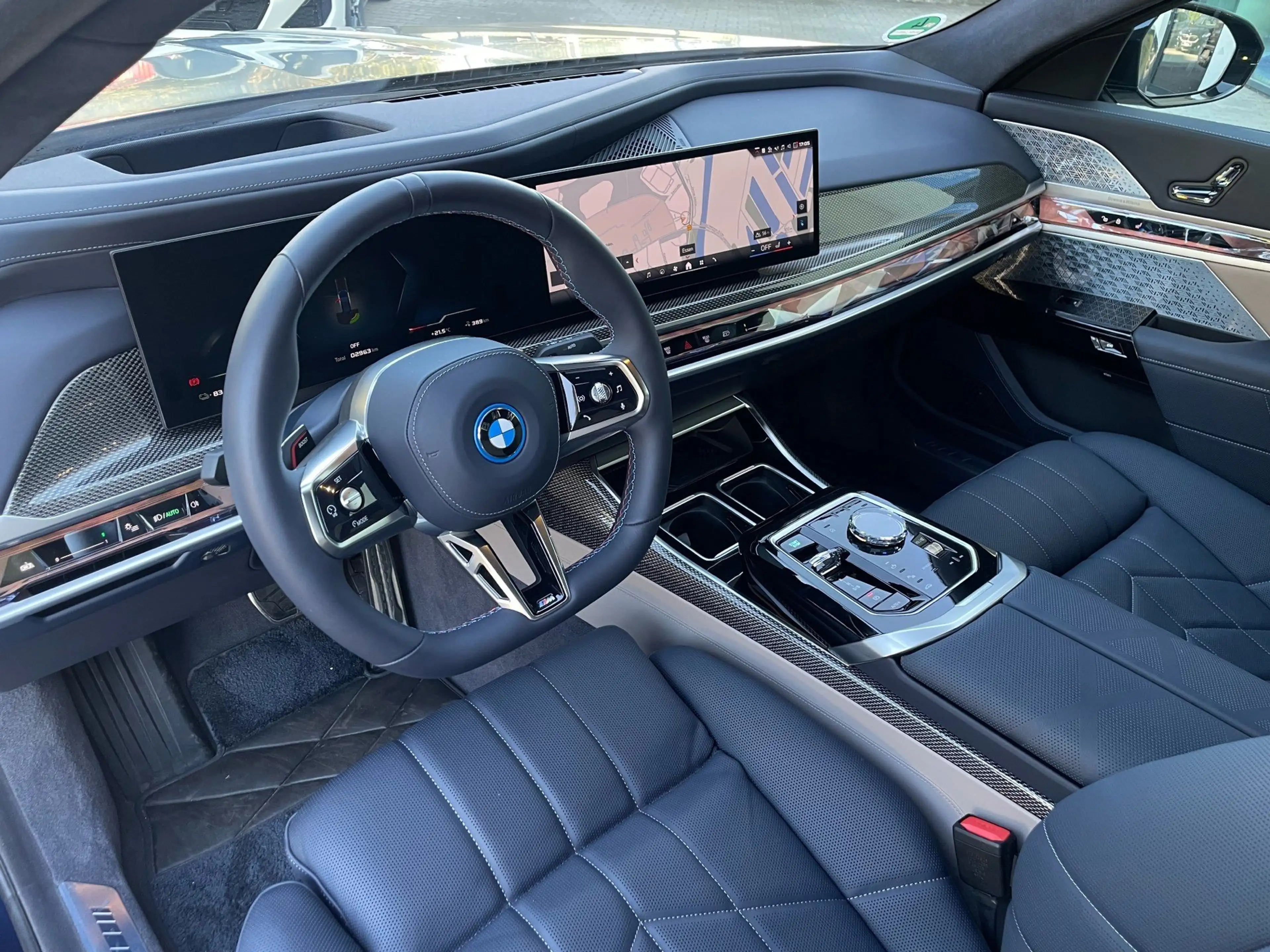 BMW i7 M70 xDrive Limo M Sport Pro || exct.Loung.Seat — photo 4