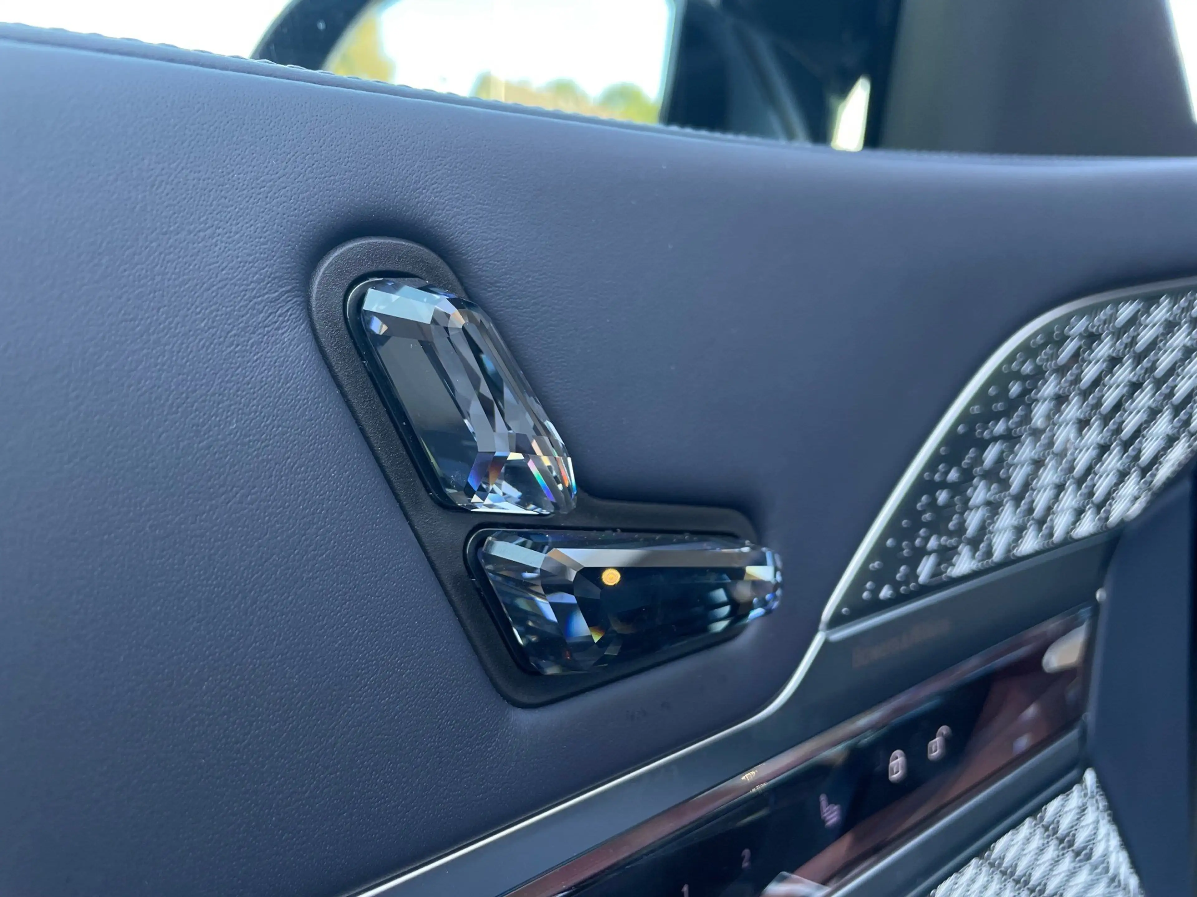 BMW i7 M70 xDrive Limo M Sport Pro || exct.Loung.Seat — photo 9
