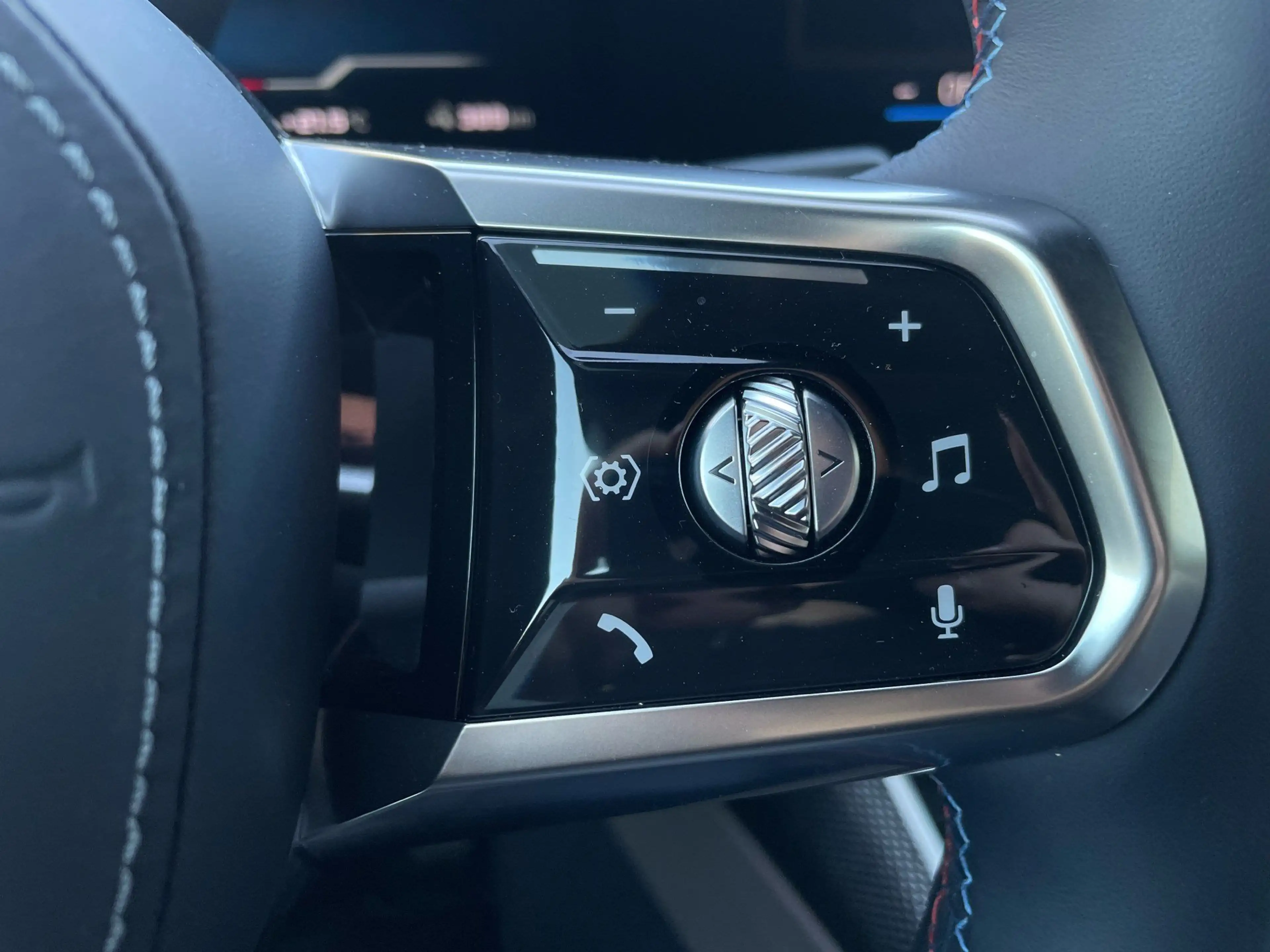 BMW i7 M70 xDrive Limo M Sport Pro || exct.Loung.Seat — photo 15