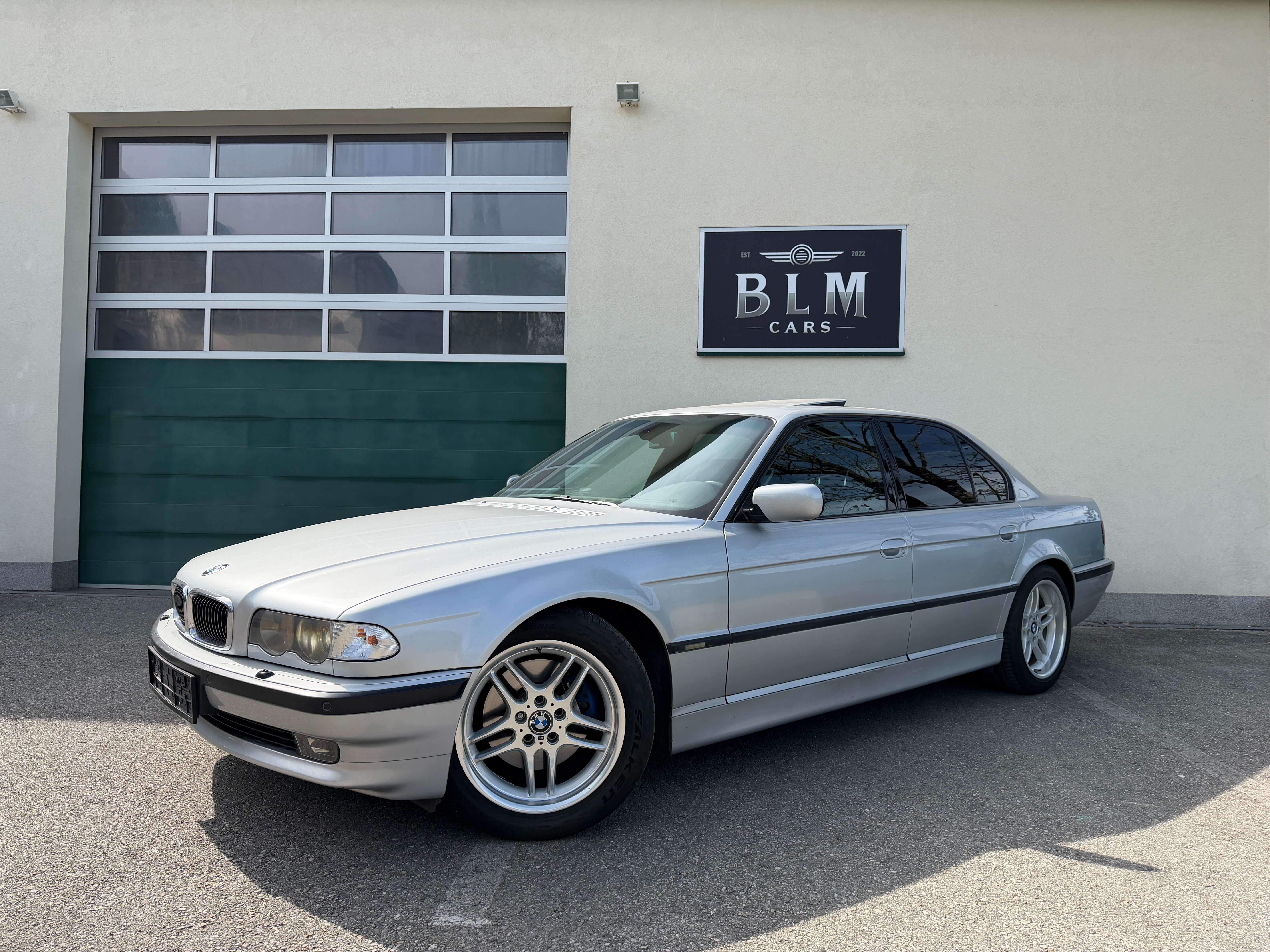 BMW 740