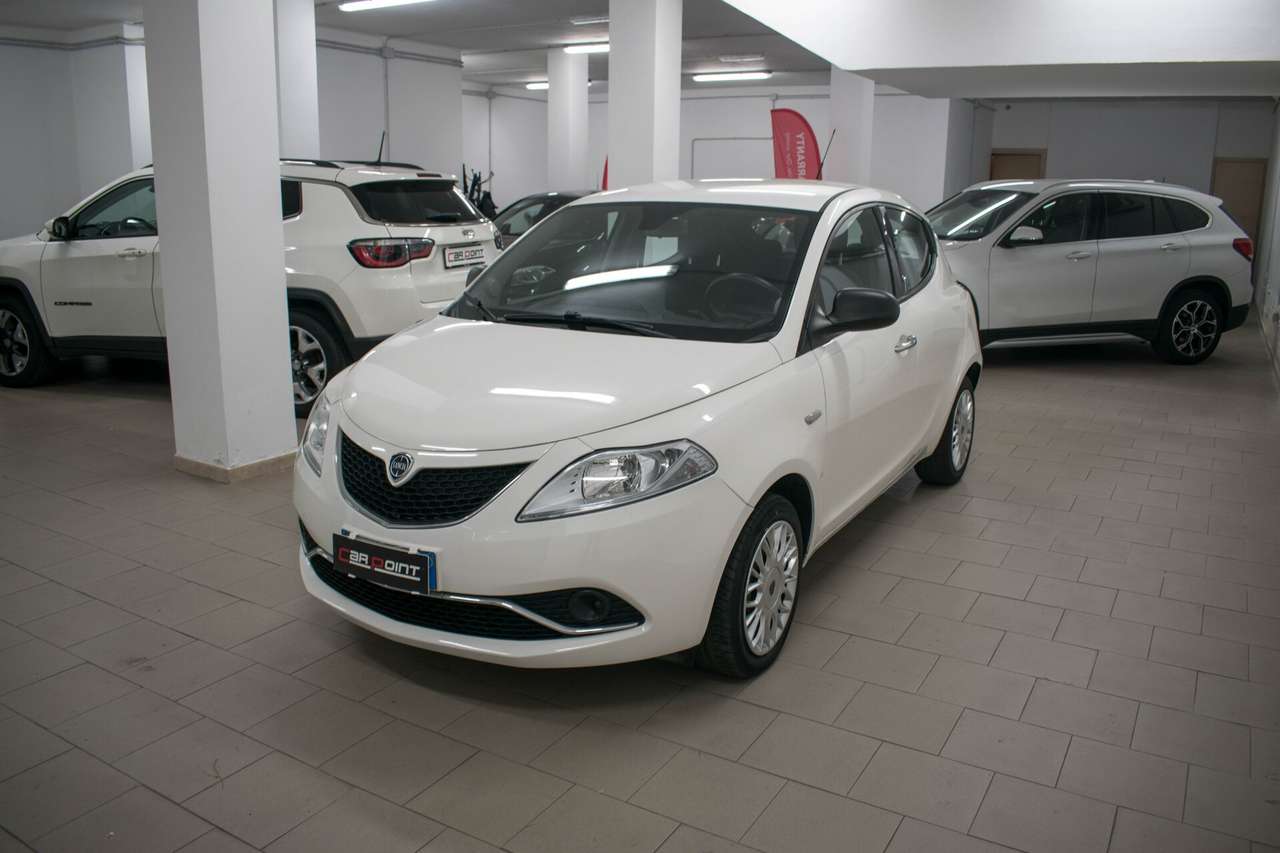 Lancia Ypsilon Ypsilon 1.2 69 CV 5 porte Gold