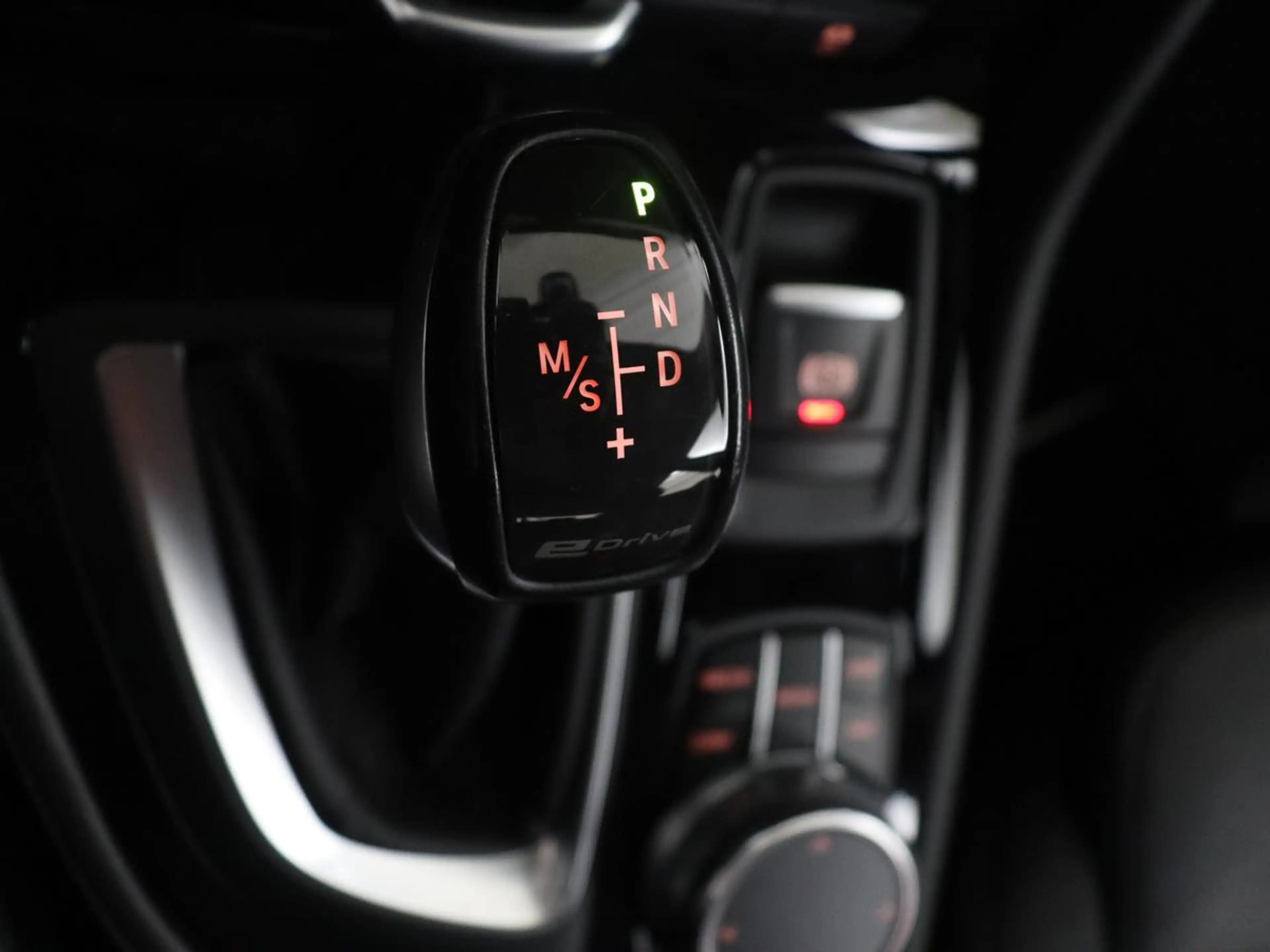 BMW 225 2-serie Active Tourer 225xe iPerformance High Exec — photo 20