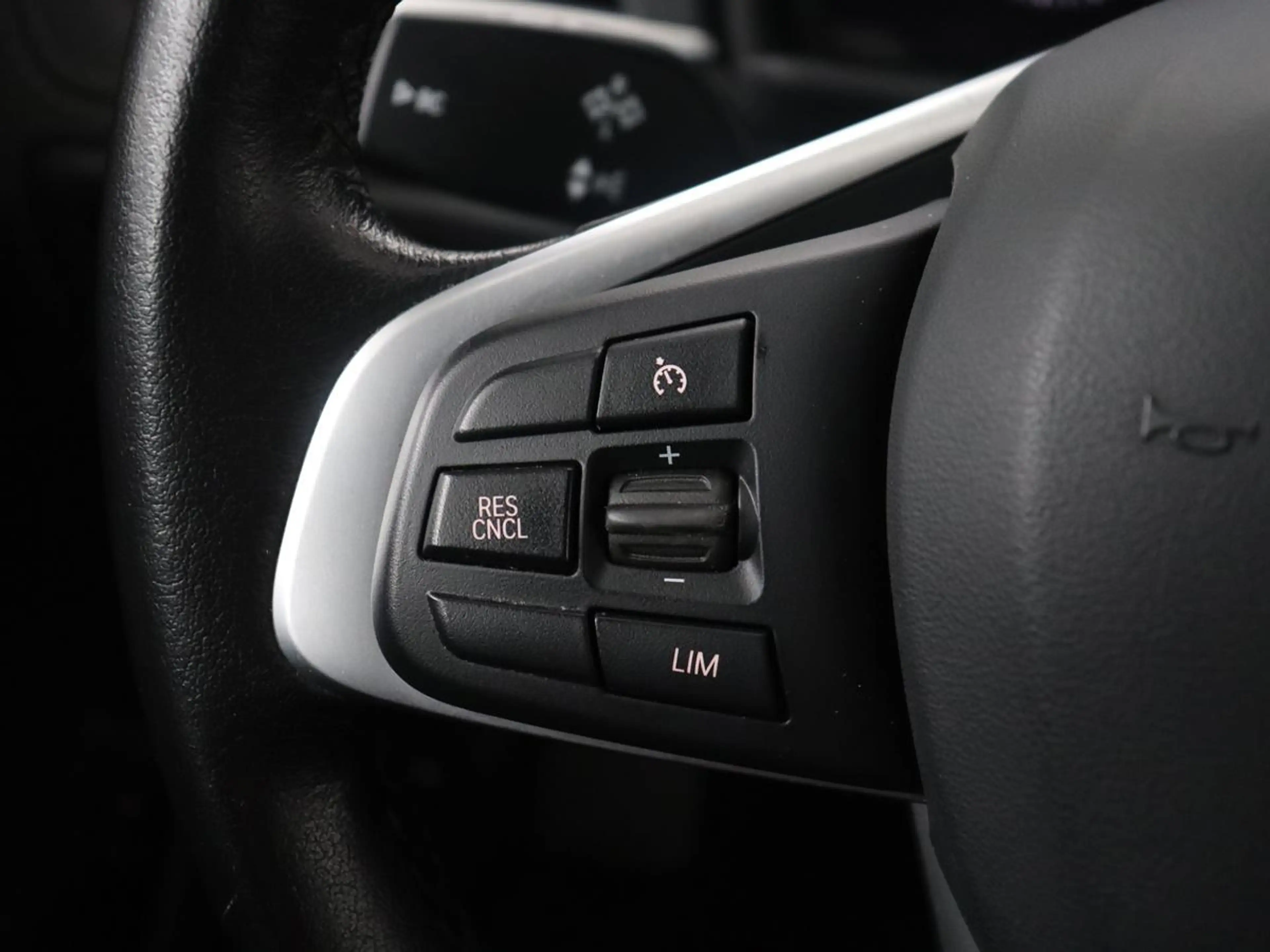 BMW 225 2-serie Active Tourer 225xe iPerformance High Exec — photo 17