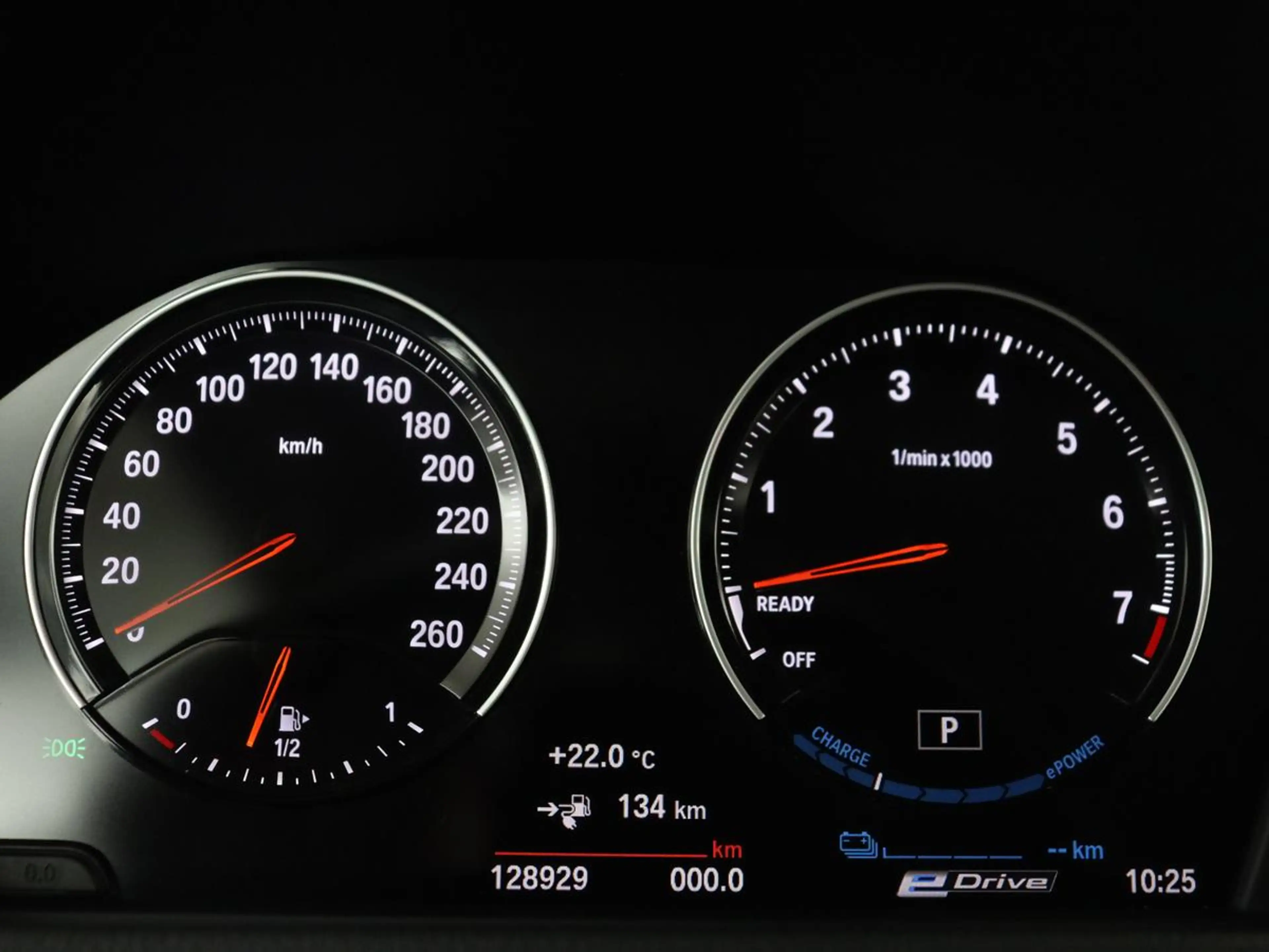 BMW 225 2-serie Active Tourer 225xe iPerformance High Exec — photo 34
