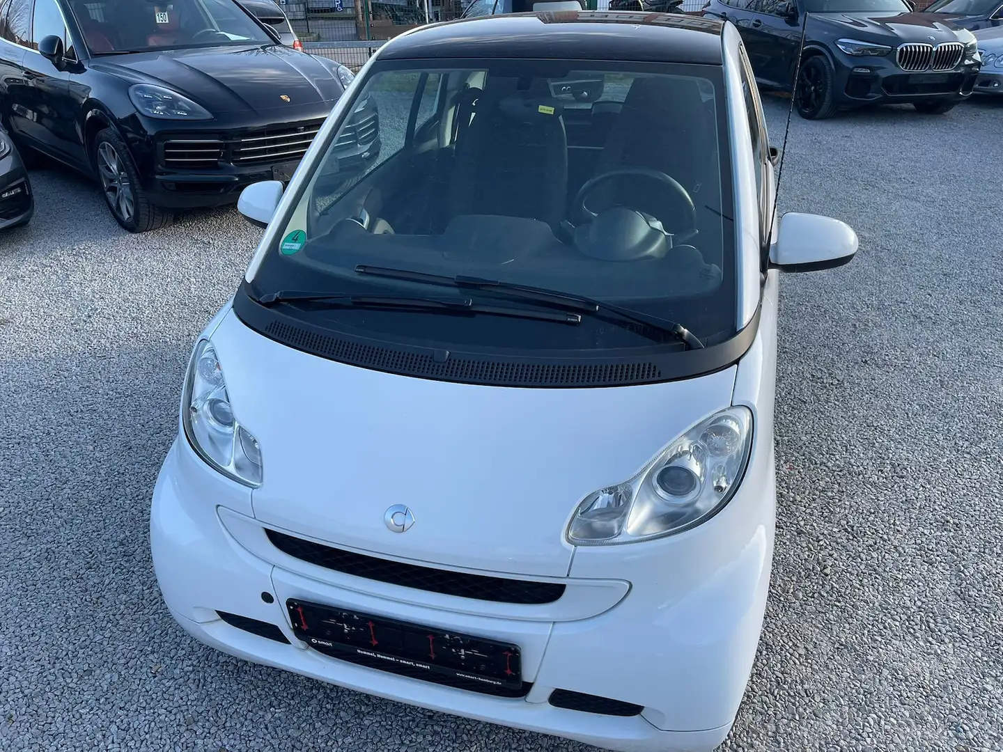 smart forTwo Micro Hybrid Drive 52kW Weiß - 1