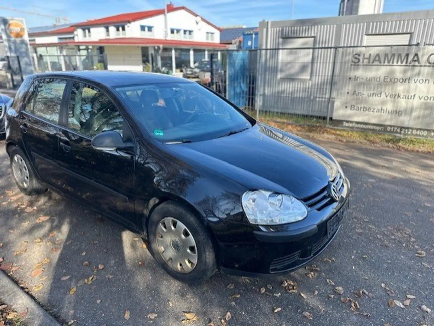 Volkswagen Golf Trendline Schwarz - 2