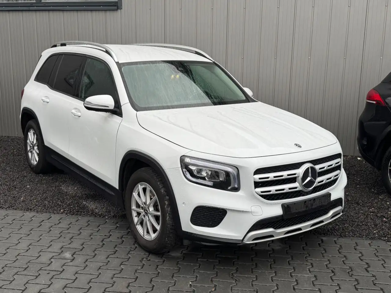 Mercedes-Benz GLB 200