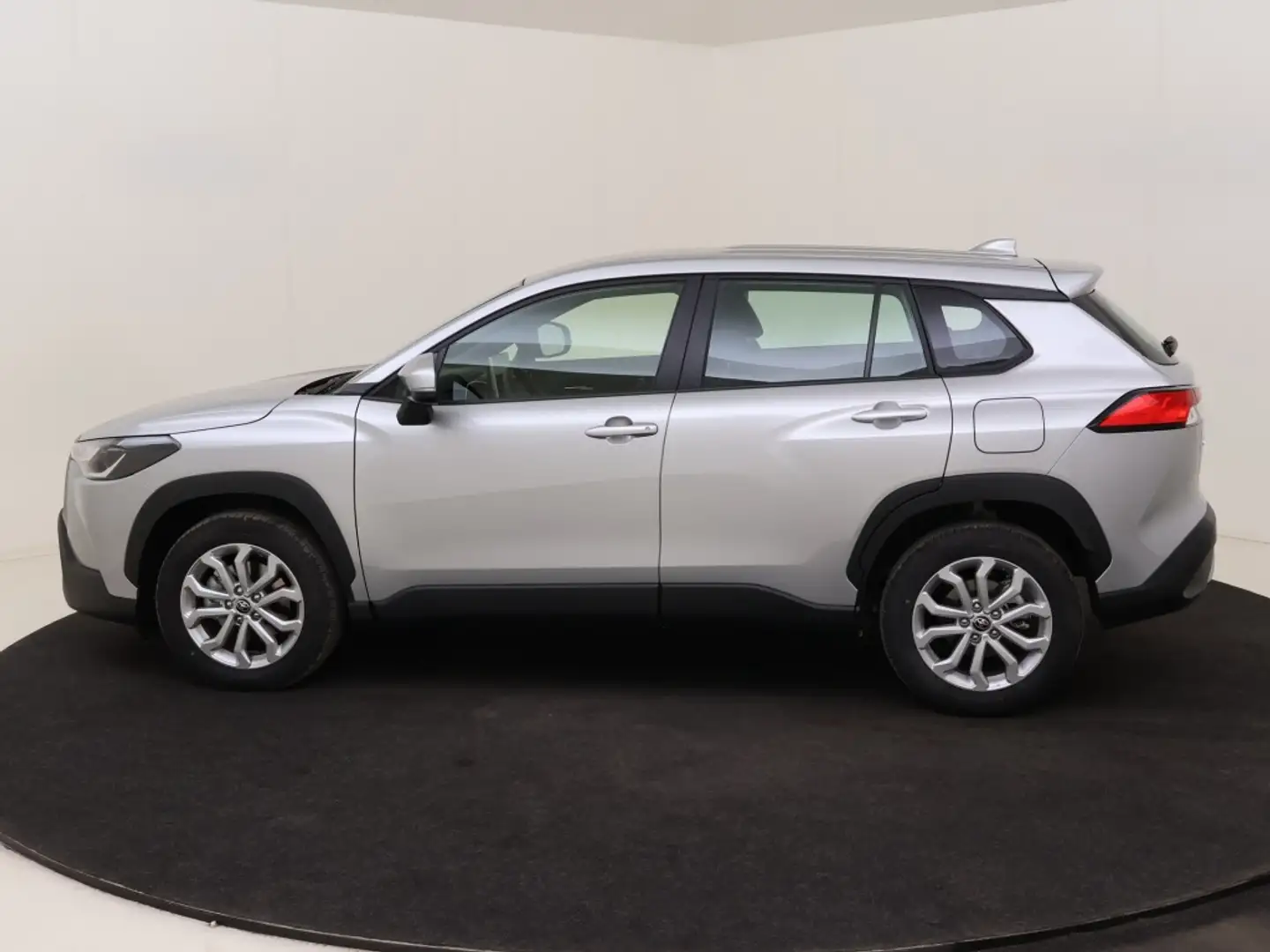 Toyota Corolla Cross Hybrid 140 Bns Plus | Adap. Cruise | Apple CarPlay Zilver - 2