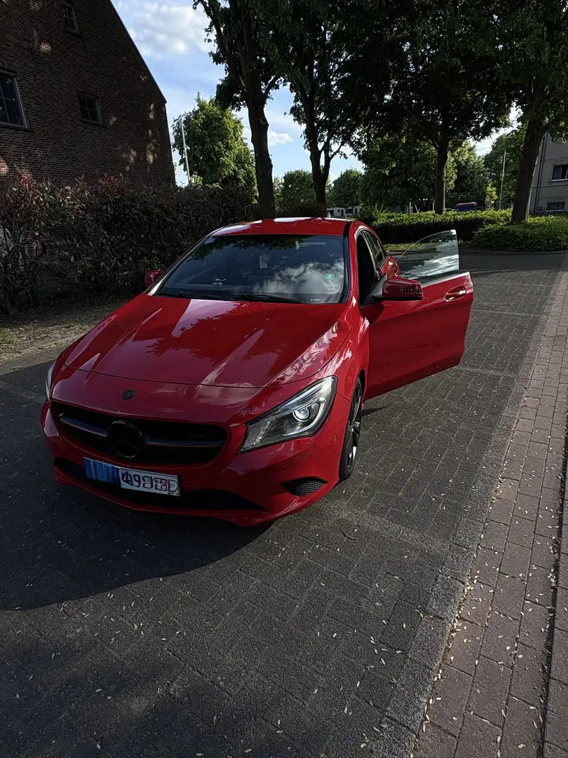 Mercedes-Benz CLA 200 Rosso - 2