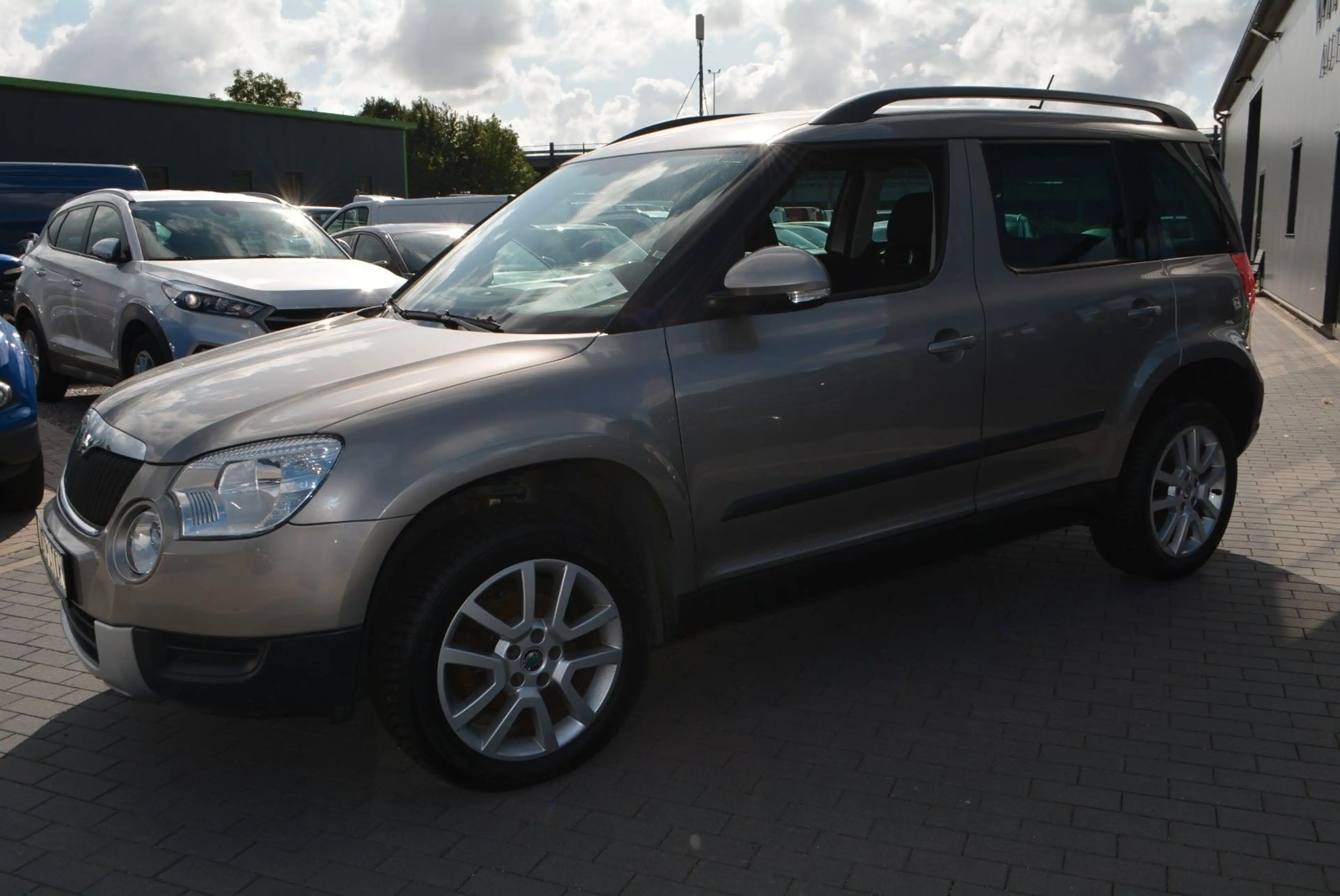 Skoda Yeti Ambition Plus Edition 4x4-AHK — photo 9