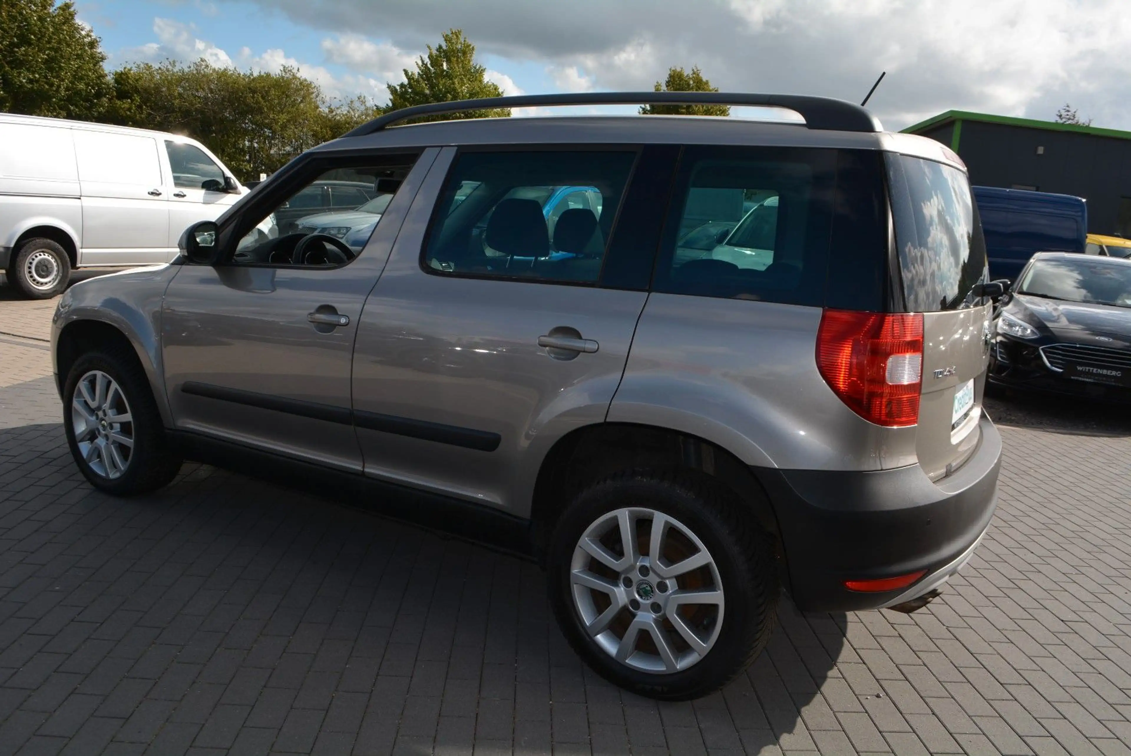 Skoda Yeti Ambition Plus Edition 4x4-AHK — photo 11