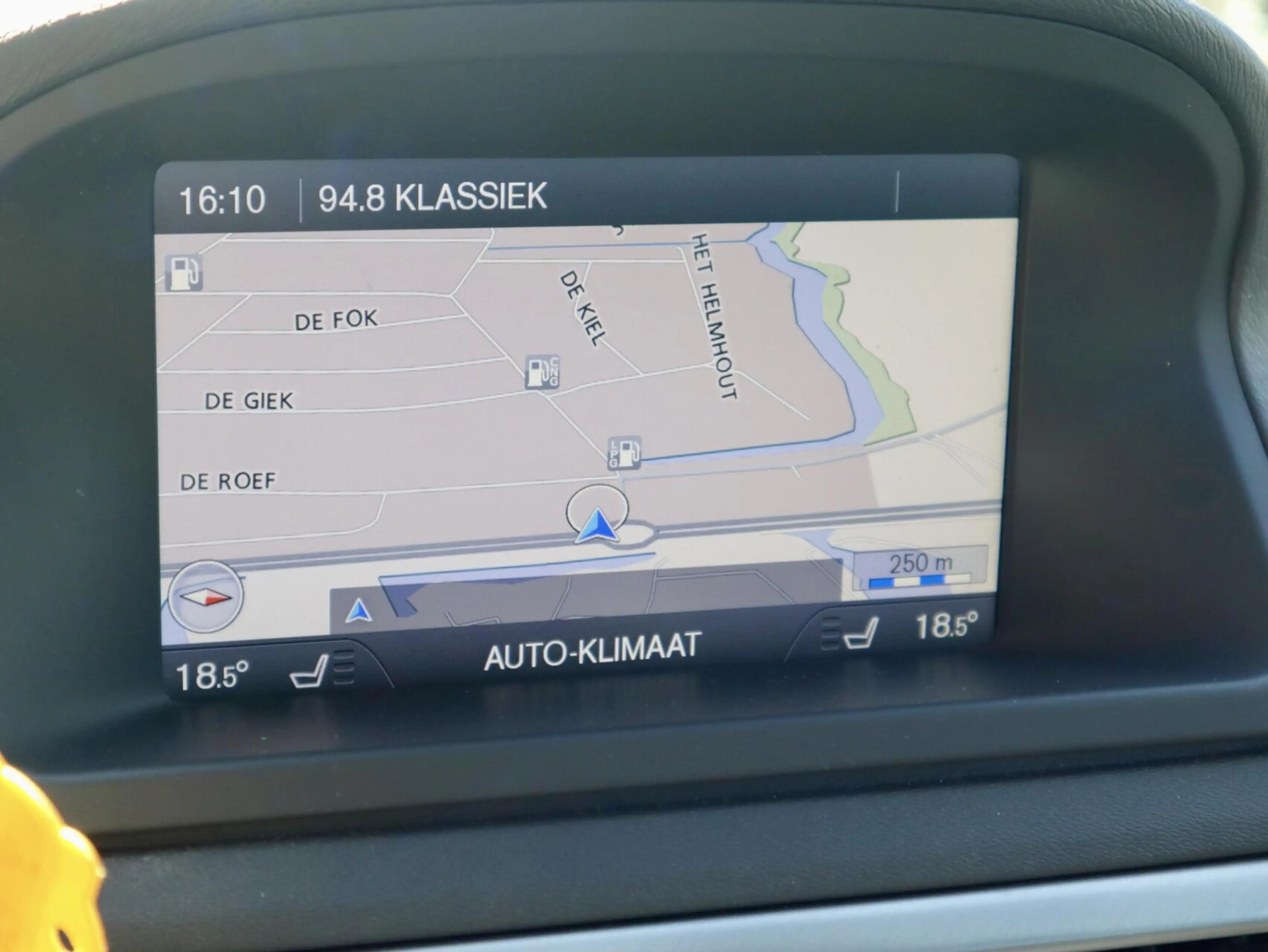 Volvo V70 T4 Limited Edition Automaat, Leder,Stoelverwarming — photo 10