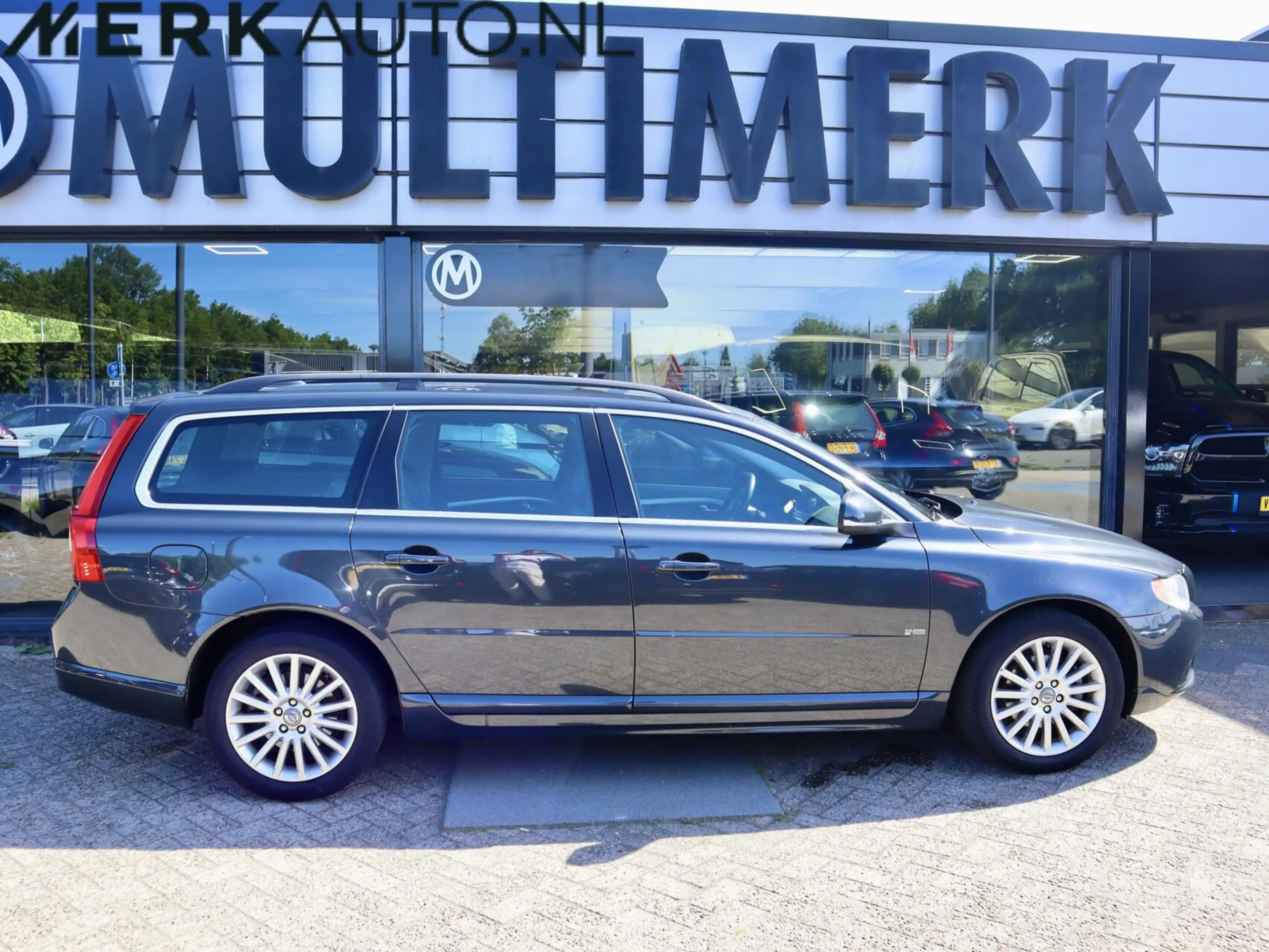 Volvo V70 T4 Limited Edition Automaat, Leder,Stoelverwarming — photo 5