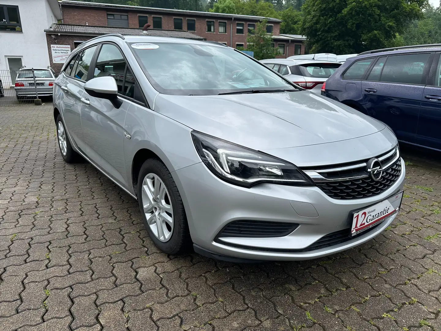 Opel Astra 1.6 CDTI Edition St/St+NAVI+KLIMA+6 GANG+PDC+SHZ Zilver - 2