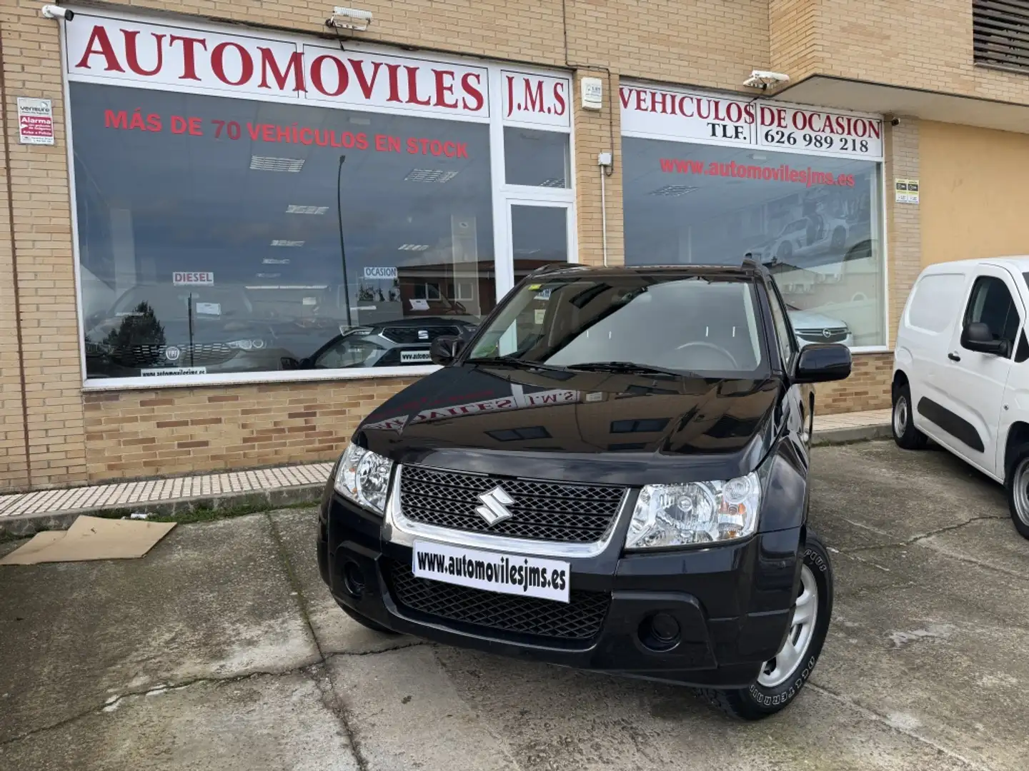 Suzuki Grand Vitara 1.6L JX-A Noir - 2
