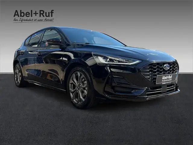 Ford Focus view 6