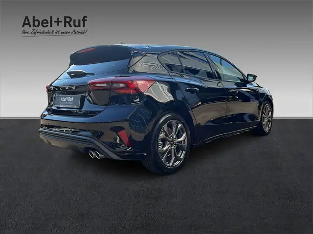 Ford Focus view 7