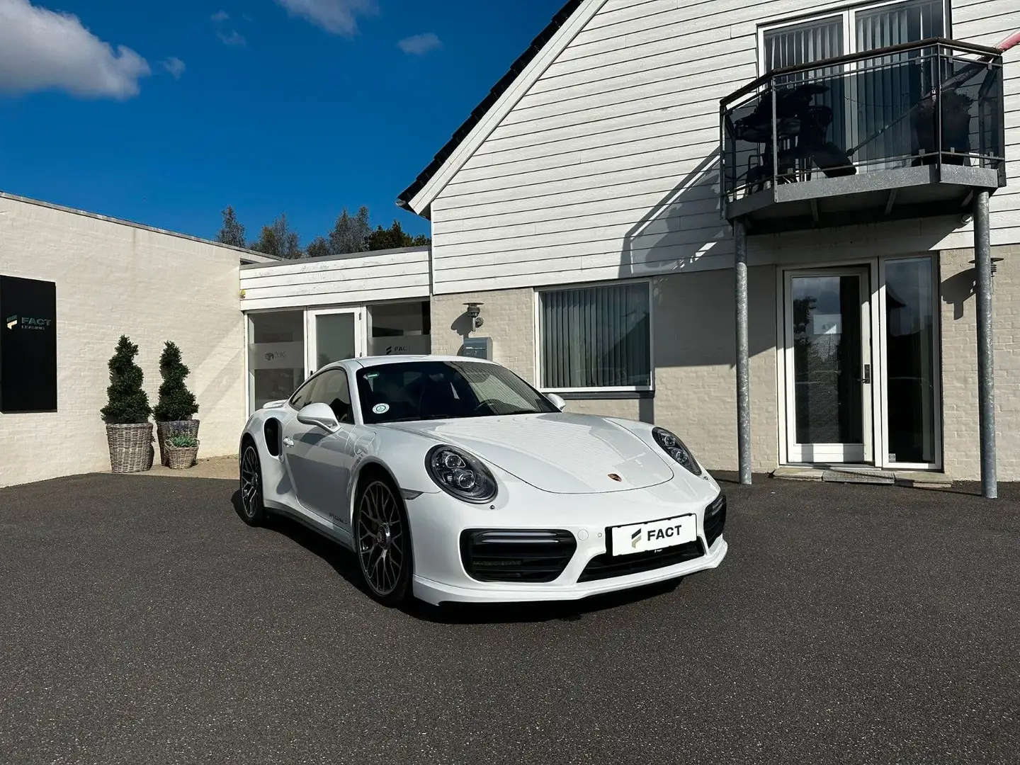 Porsche 911 991.2 Turbo S Weiß - 1