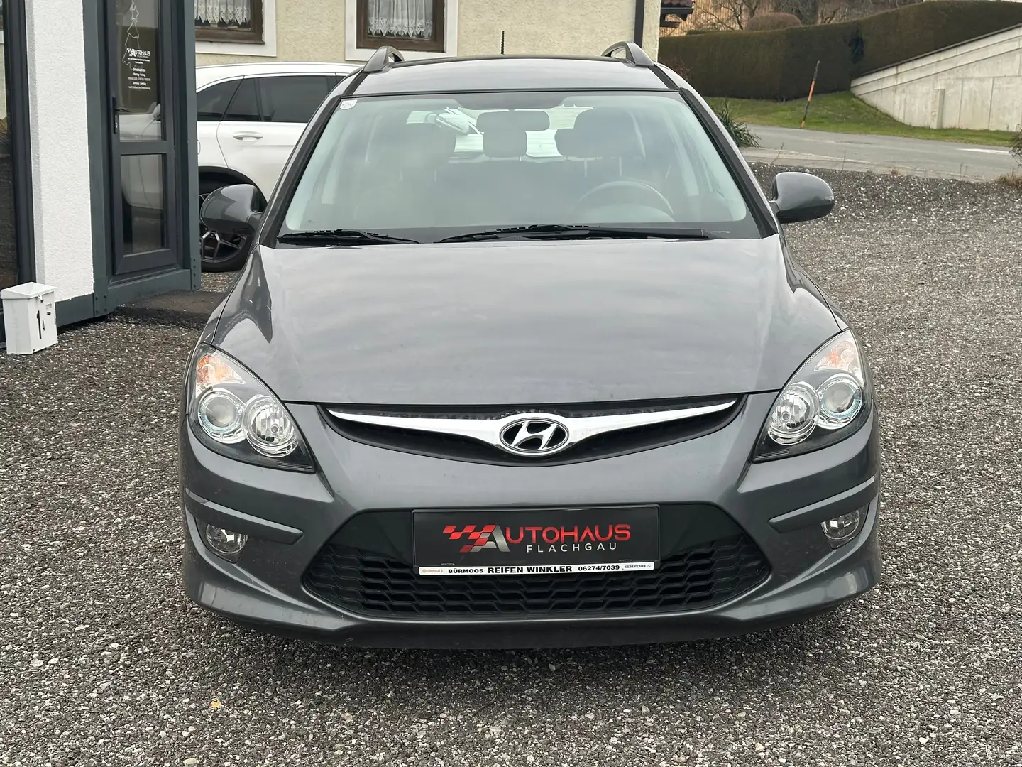 Hyundai i30 CW 1,4 CVVT Comfort Gris - 2