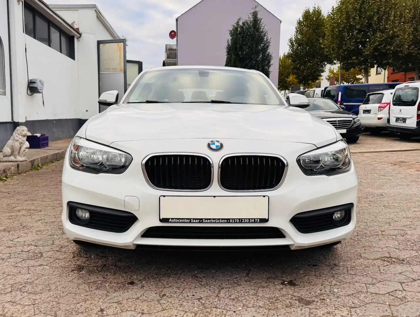 BMW 116 i Advantage Limousine Keyless PDC SHZG AHK Blanc - 2