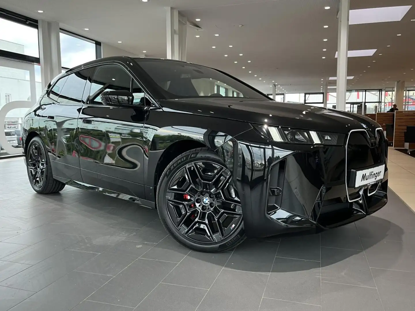 BMW iX xDr.60 M Sport Pro Komfz. Pano Ha/Ka Sportpaket Noir - 2
