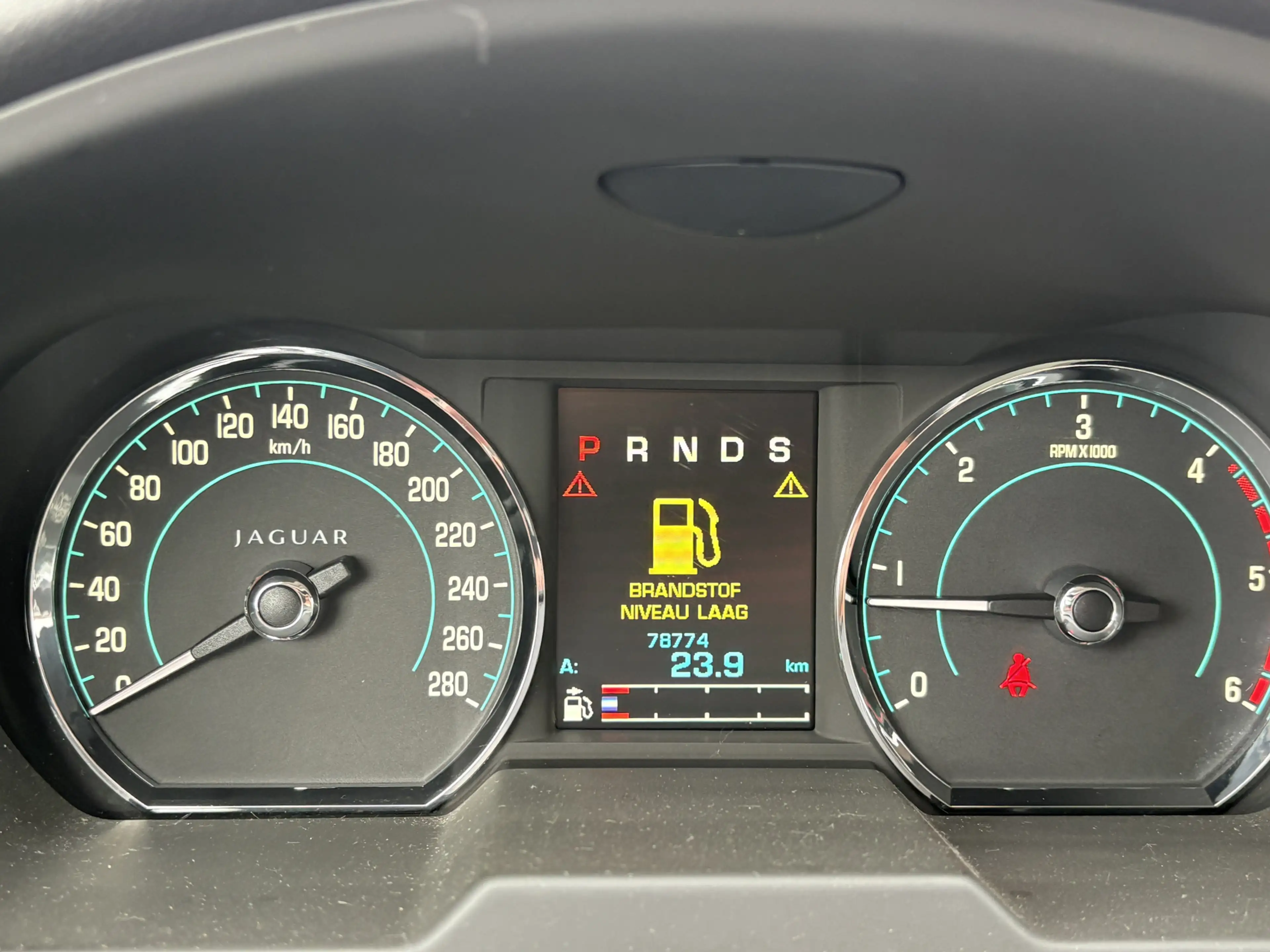 Jaguar XF 3.0D S Premium Business Edition / AUTOMAAT / NAVI — photo 12