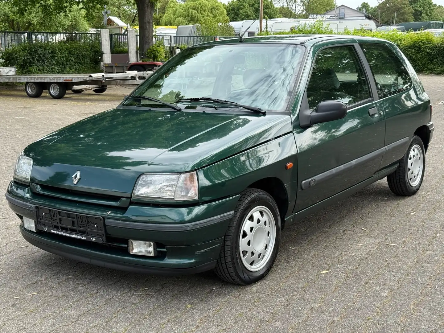 Renault Clio 1.4*AUTOM*EIN RARITÄT*TÜV*CD*TOP ANGEBOT* Grün - 1