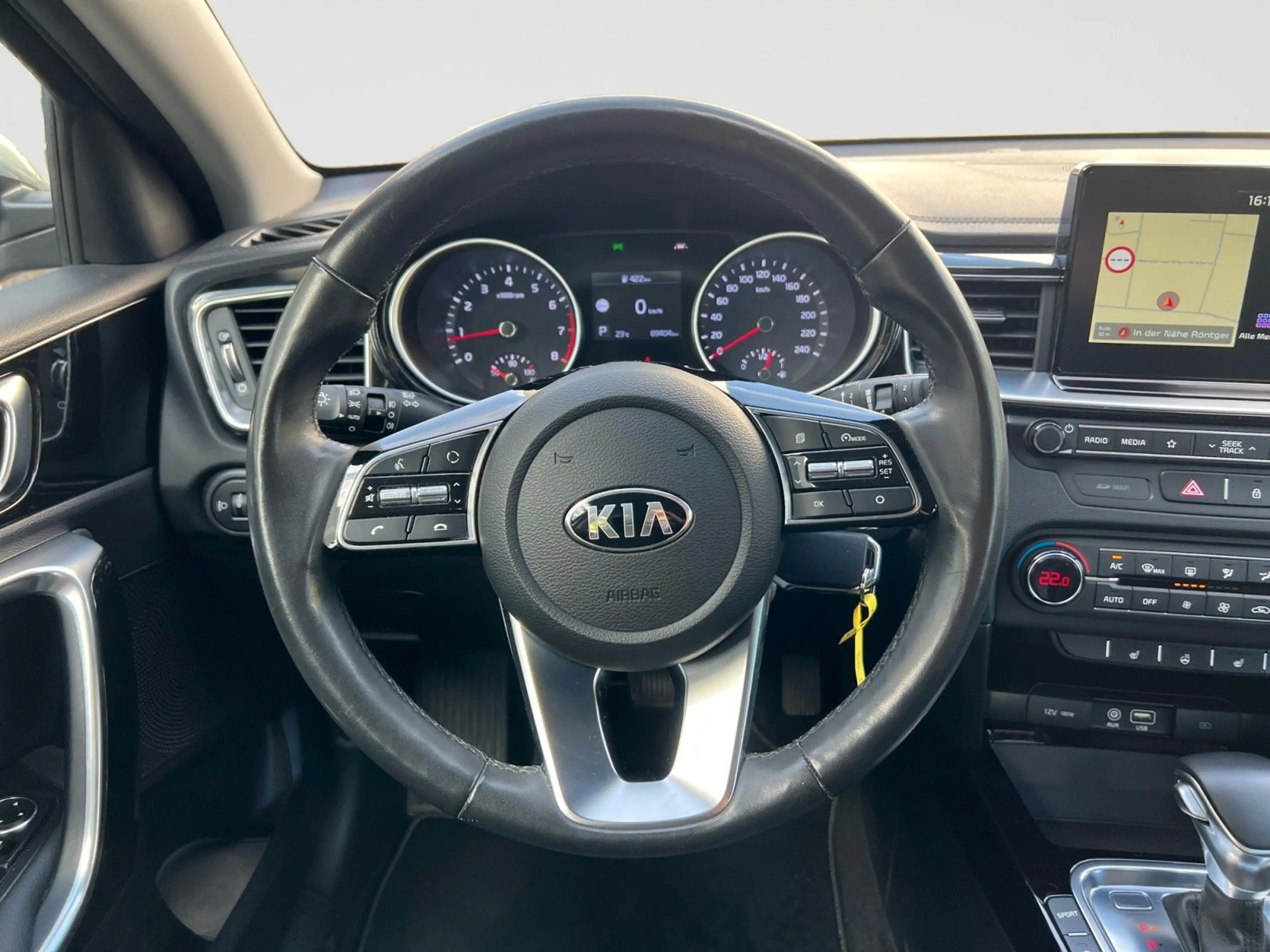 Kia Ceed / cee'd — photo 12
