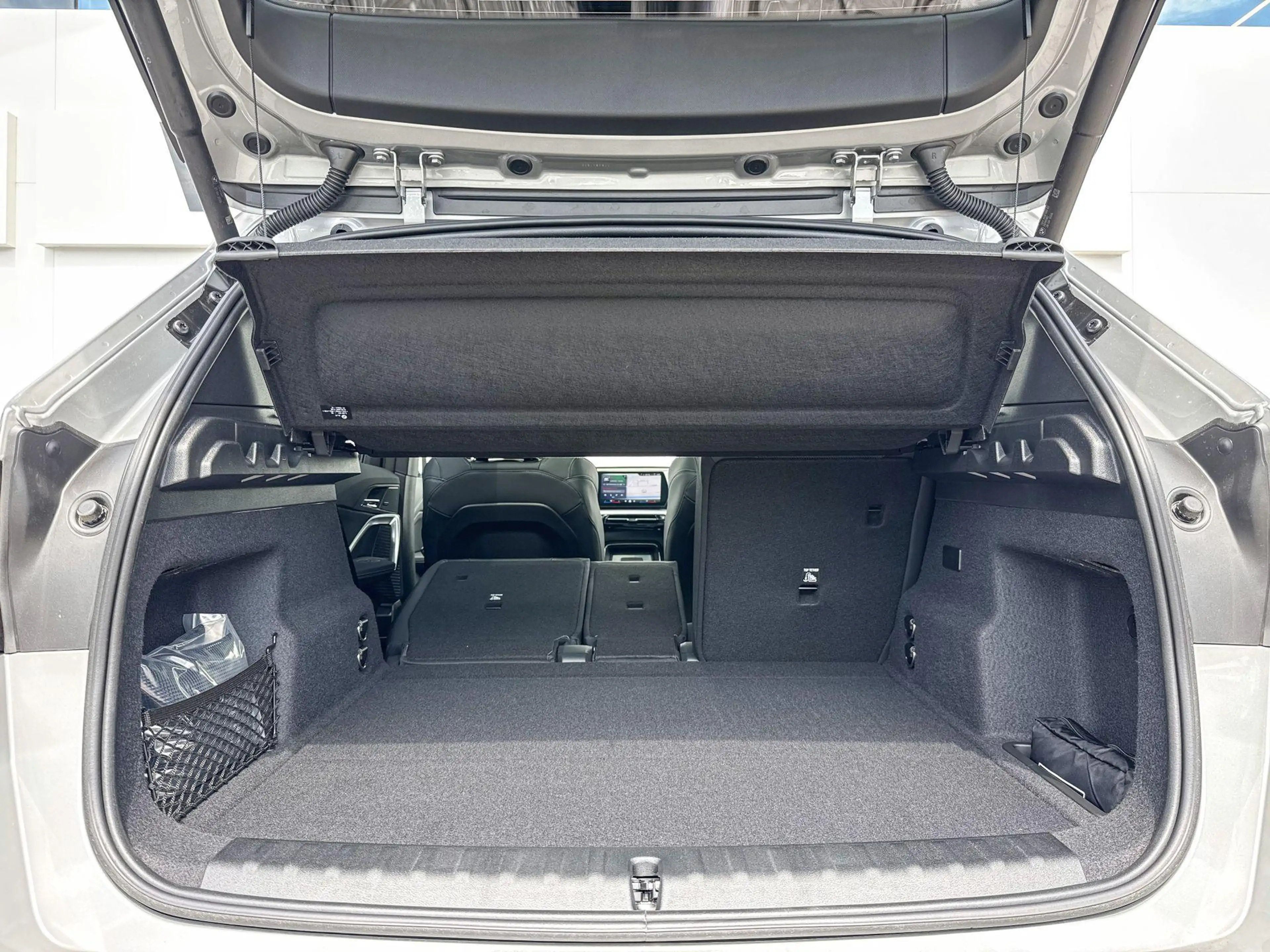 BMW iX1 eDrive20 | 67 kWh |  M Sport | Trekhaak — photo 11