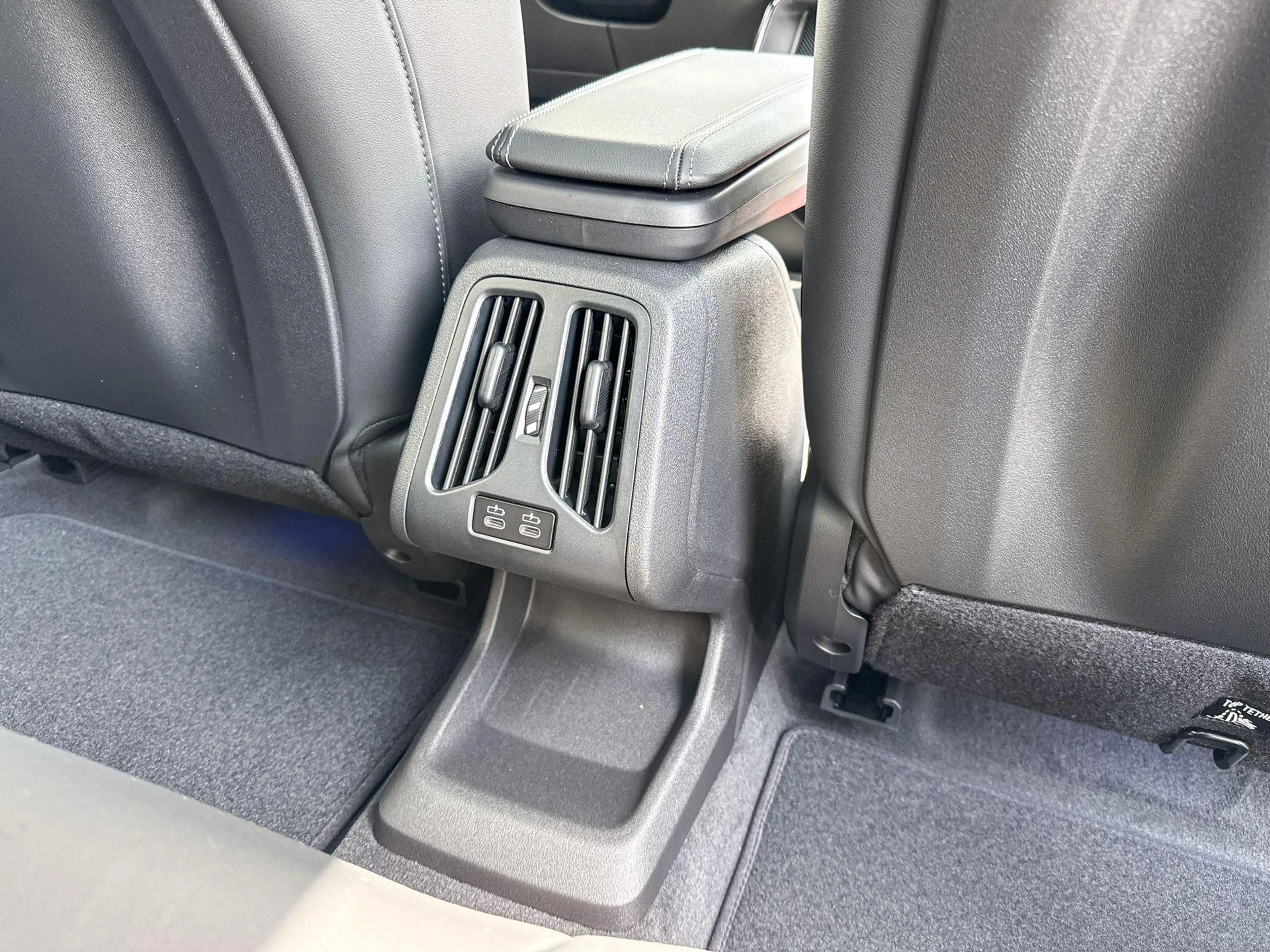 BMW iX1 eDrive20 | 67 kWh |  M Sport | Trekhaak — photo 10