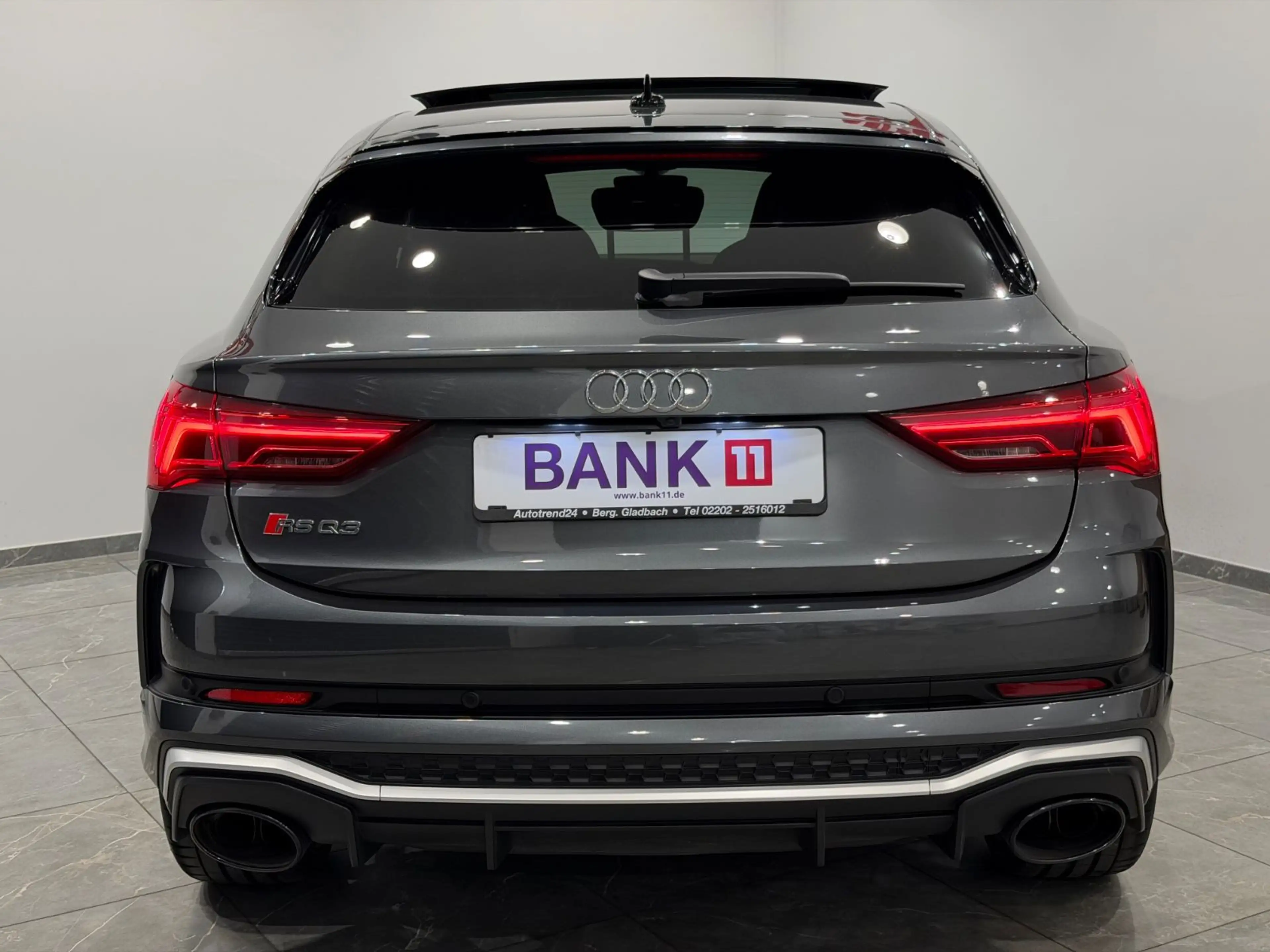 Audi RS Q3 Sportback 2.5 TFSI quattro PANO *RS-ABGAS* — photo 8