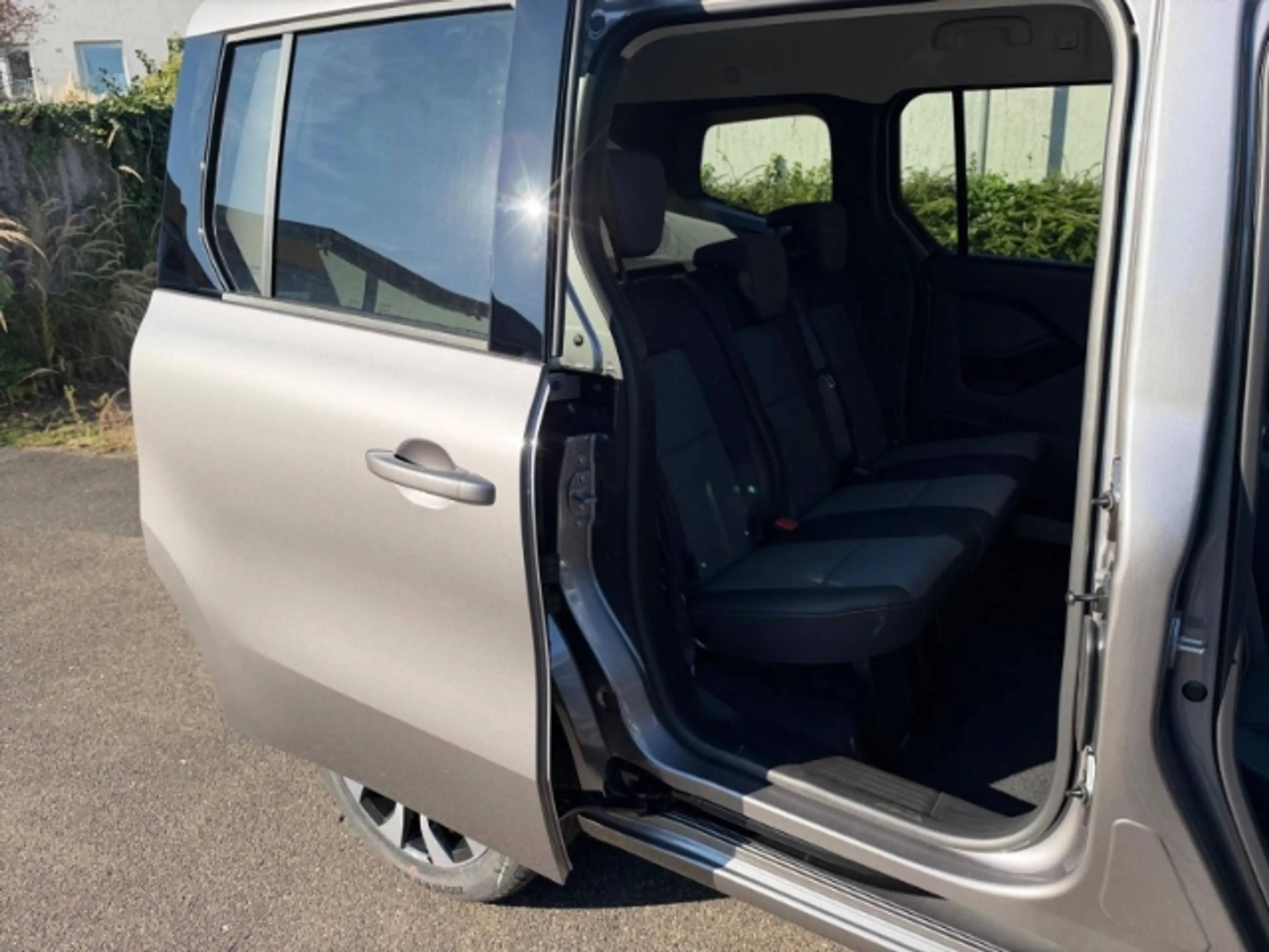 Renault Kangoo III Techno TCe 130 EDC Navi+Rückfahrkamera+Sitzhei — photo 15