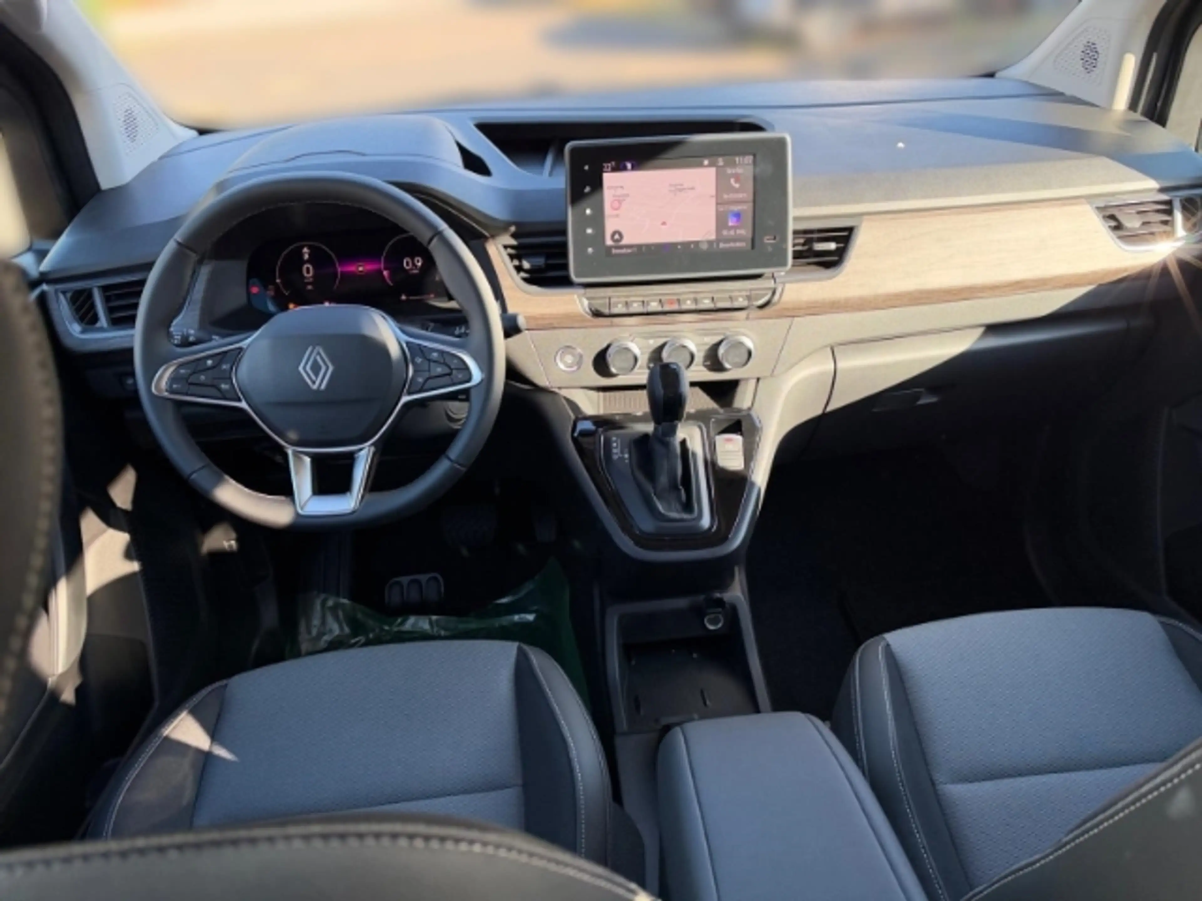 Renault Kangoo III Techno TCe 130 EDC Navi+Rückfahrkamera+Sitzhei — photo 11